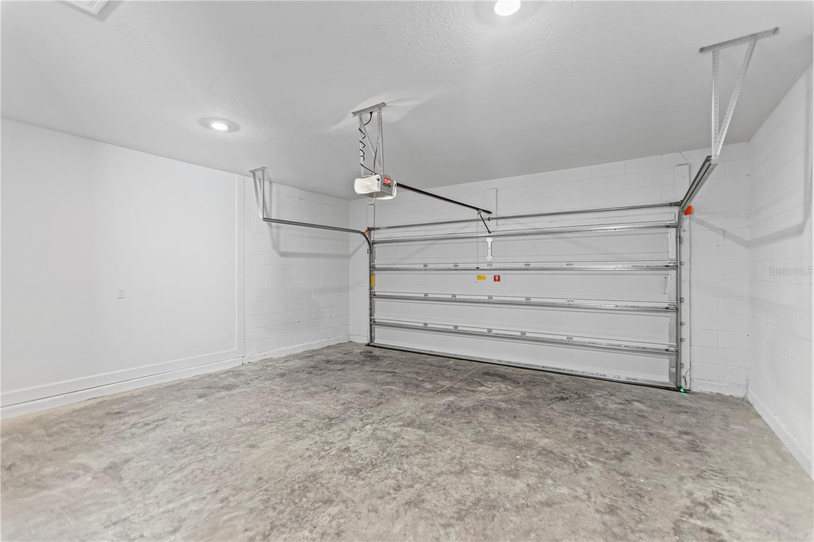 Garage - 956 CLUB CRESSWIND DR, LADY LAKE
