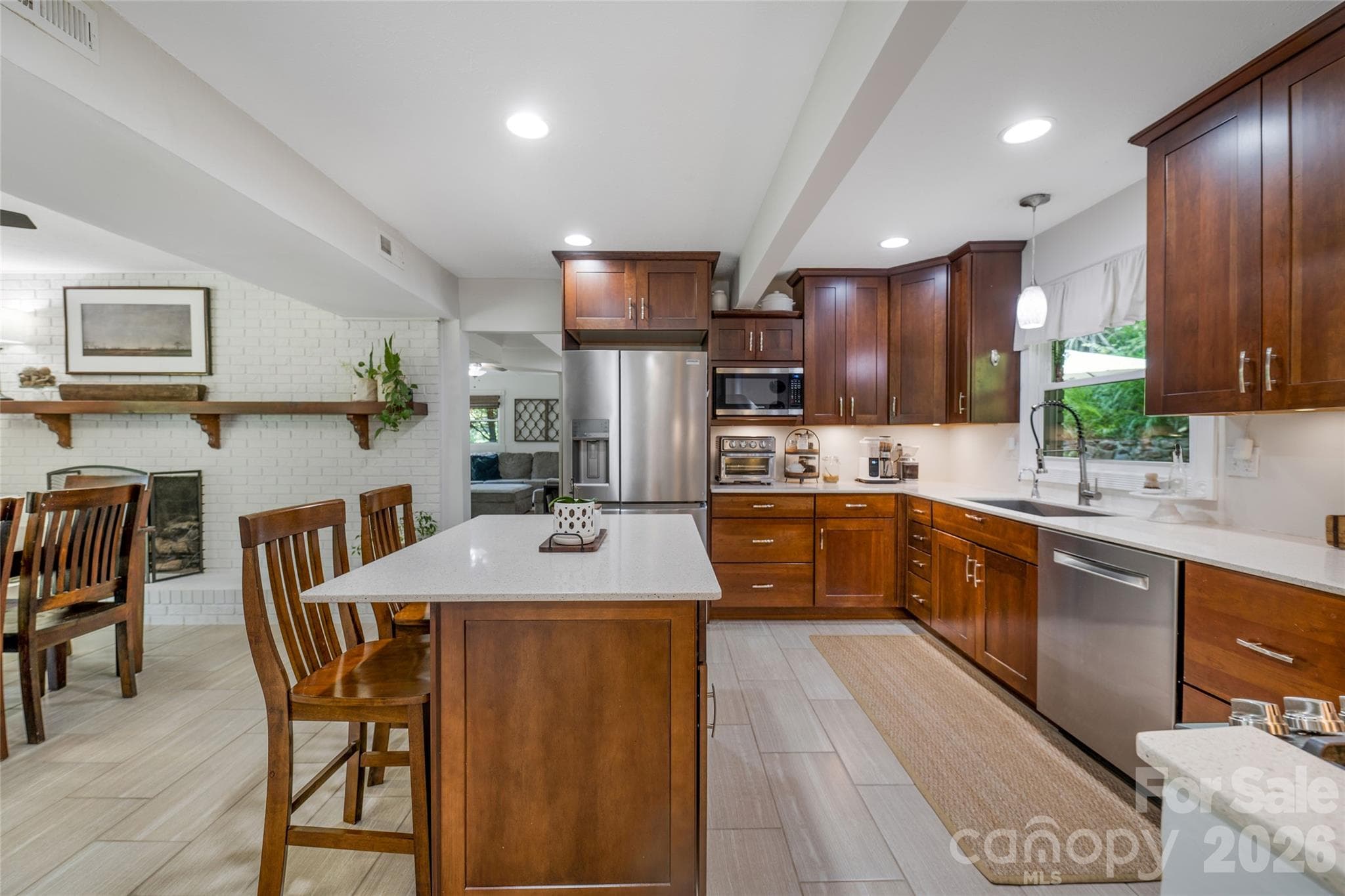 Single Family Residence at 13 Rolling View Drive, Asheville, photo 11 of 48