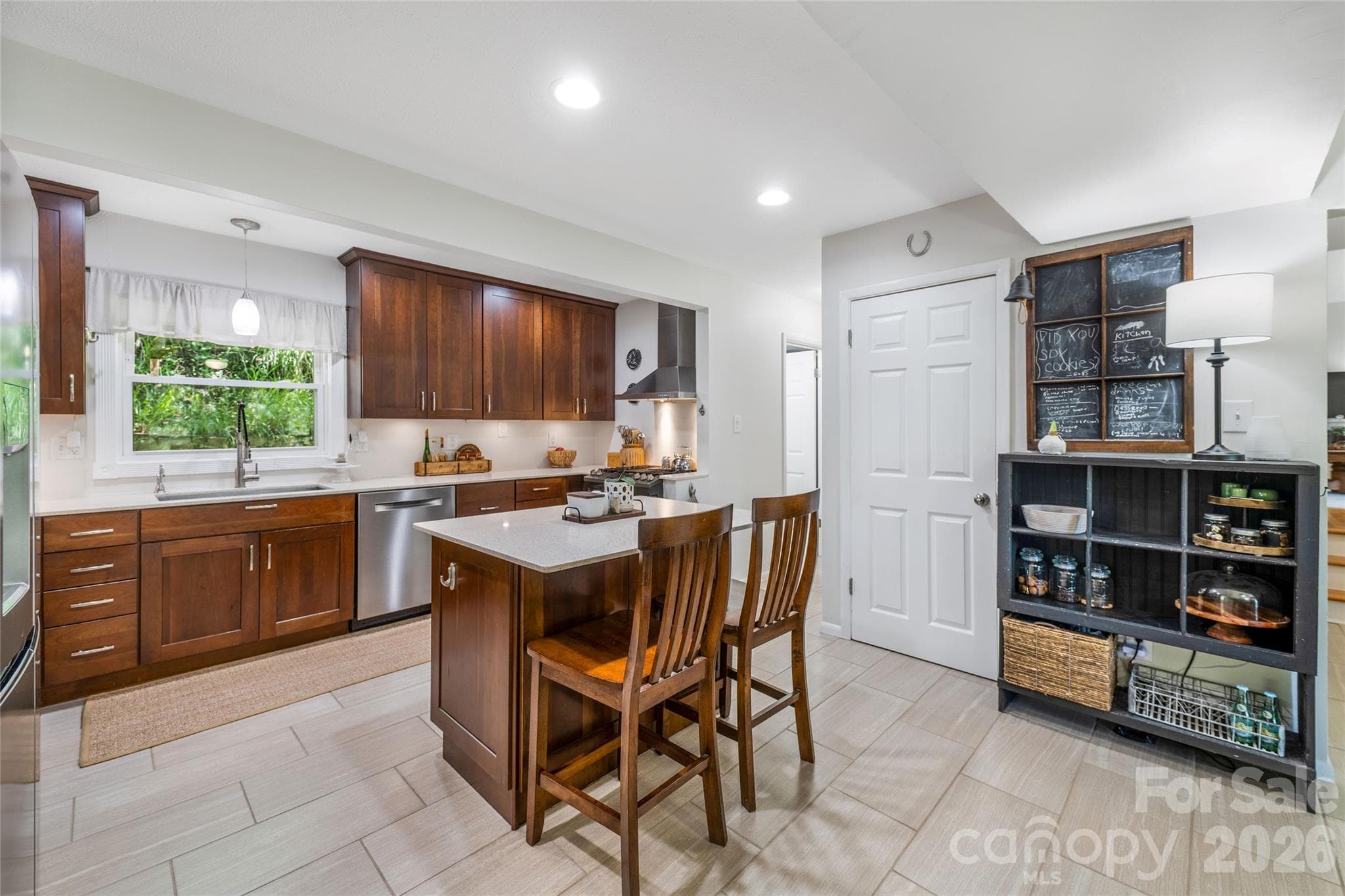 Single Family Residence at 13 Rolling View Drive, Asheville, photo 14 of 48