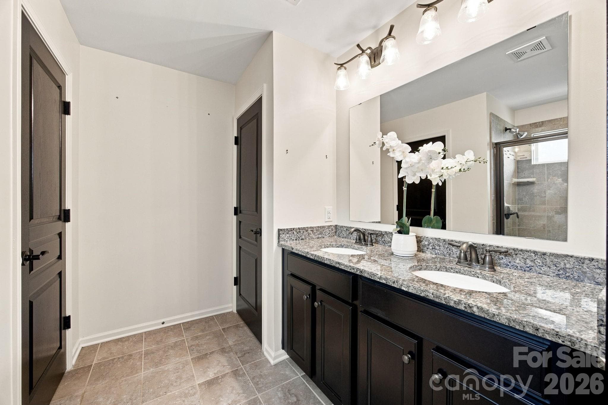 Townhouse at 5842 Glassport Lane, Charlotte, photo 19 of 41