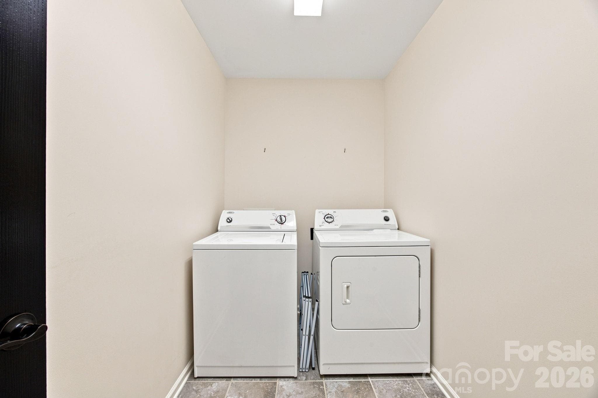 Townhouse at 5842 Glassport Lane, Charlotte, photo 27 of 41
