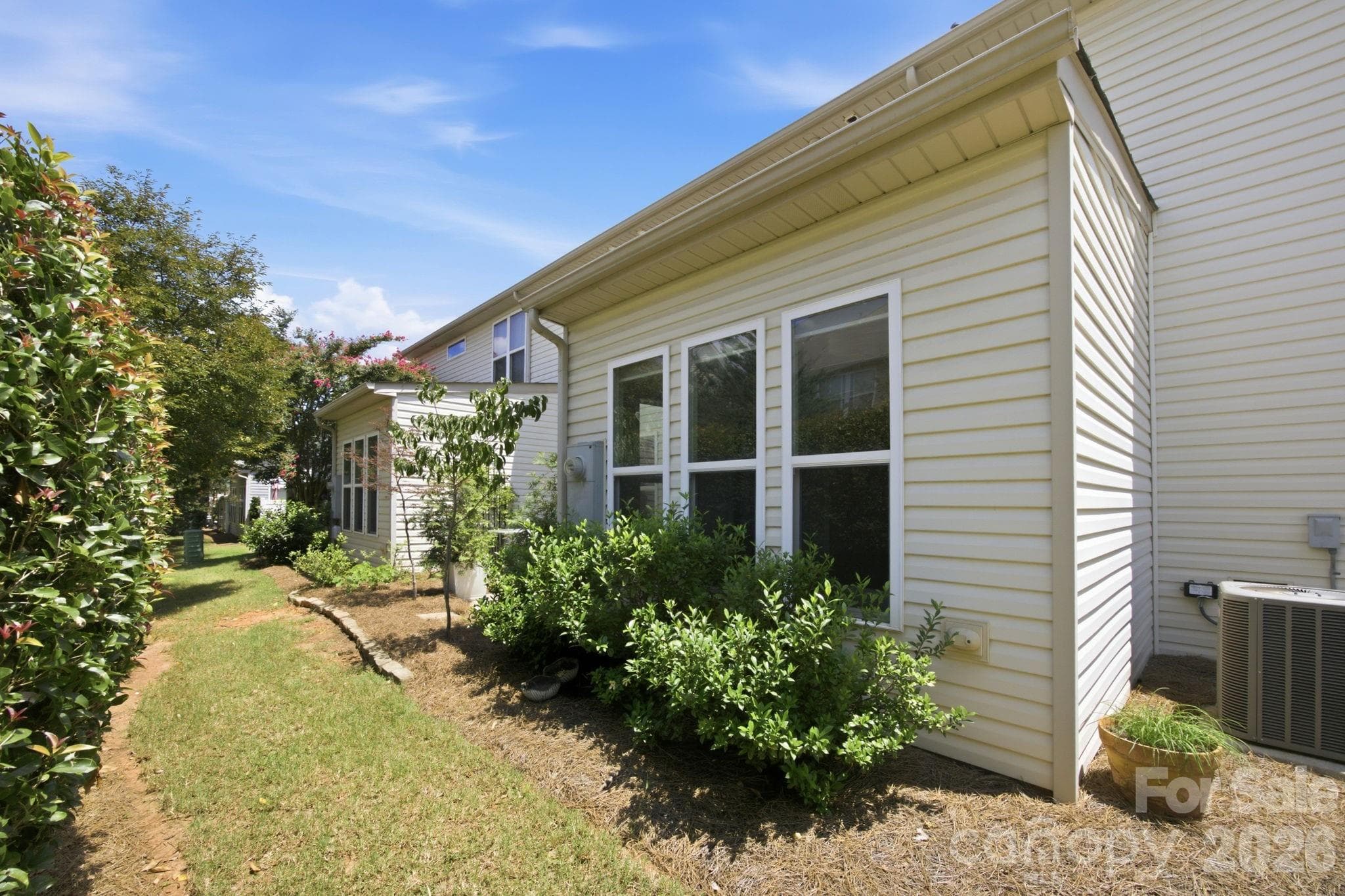 Townhouse at 5842 Glassport Lane, Charlotte, photo 32 of 41