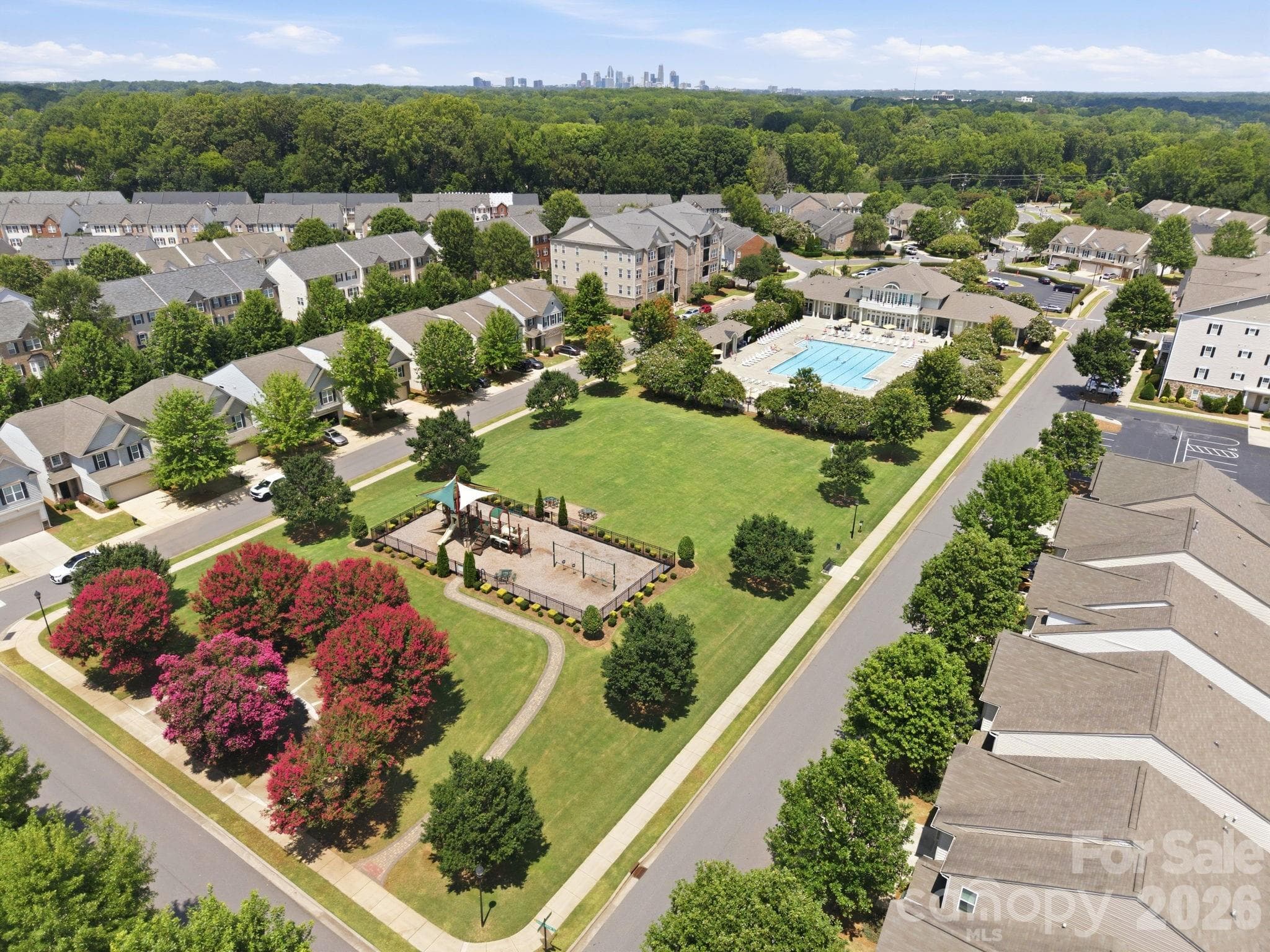 Townhouse at 5842 Glassport Lane, Charlotte, photo 38 of 41