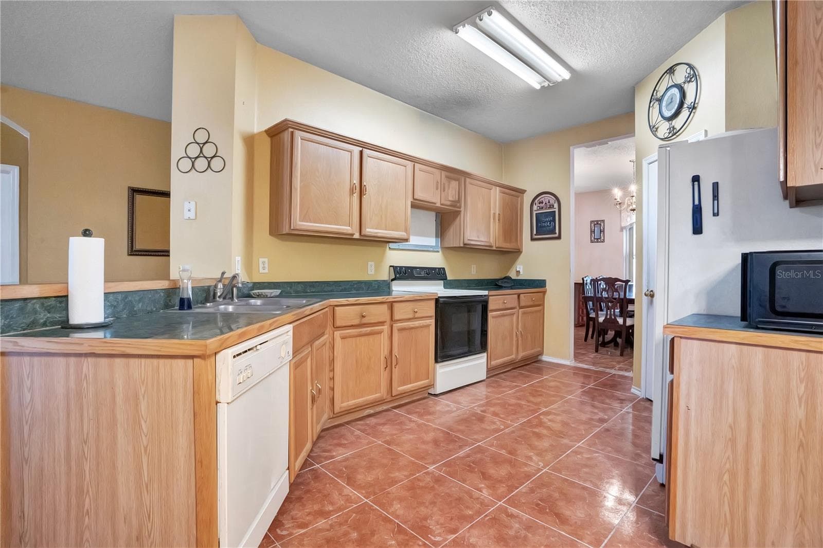 Single Family Residence at 1019 BRIDGEWAY BLVD, ORLANDO, photo 14 of 41