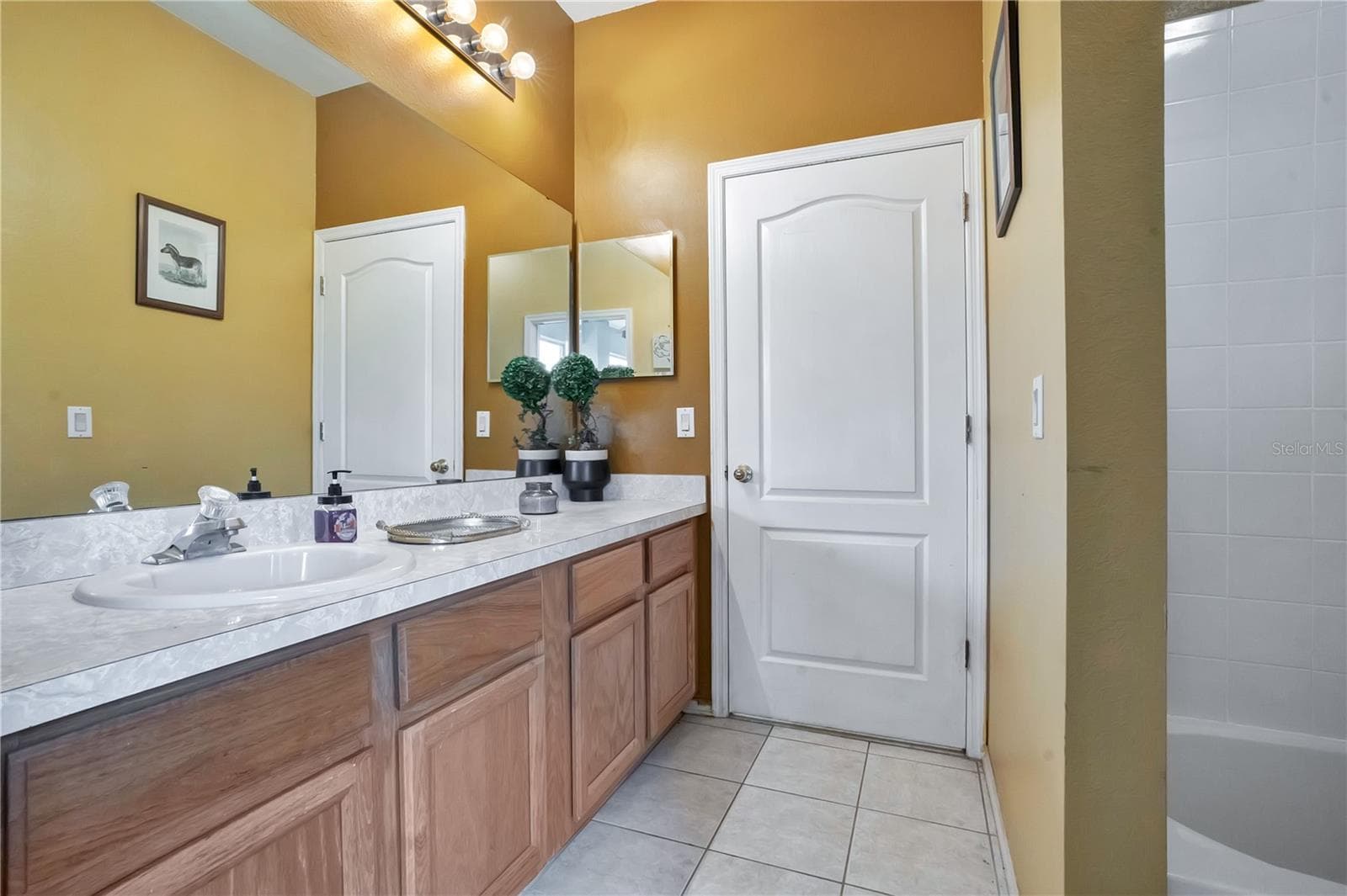 Single Family Residence at 1019 BRIDGEWAY BLVD, ORLANDO, photo 24 of 41