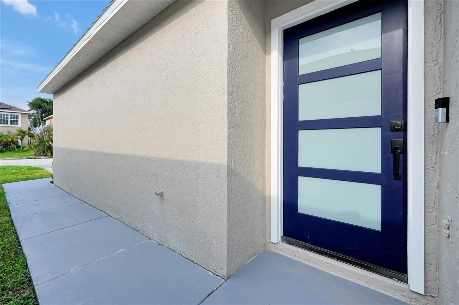 Single Family Residence at 2455 PARSONS POND CIR, KISSIMMEE, photo 2 of 37