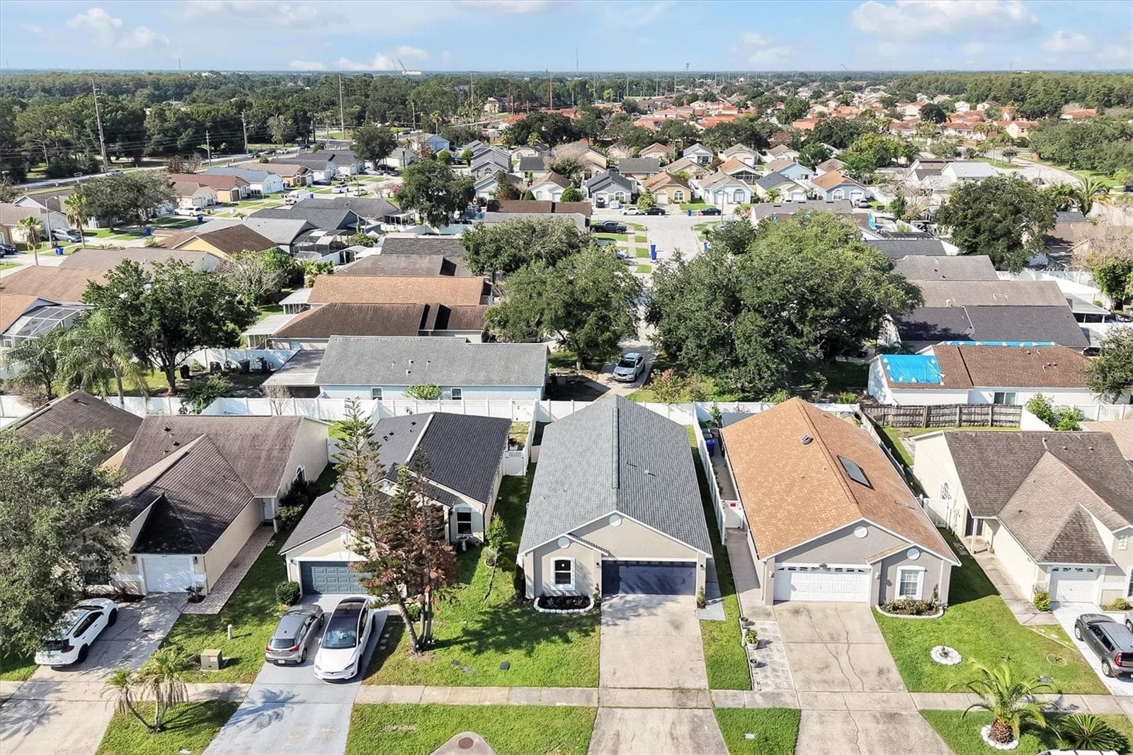 Single Family Residence at 2455 PARSONS POND CIR, KISSIMMEE, photo 34 of 37