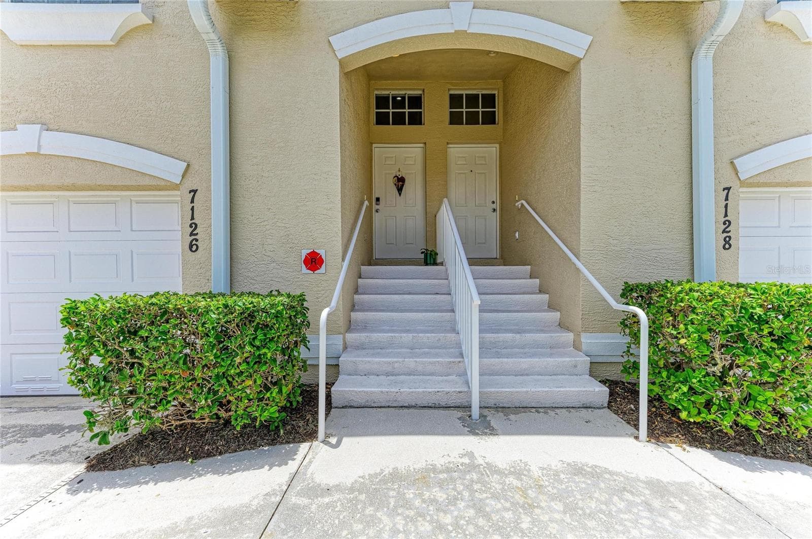 Condominium at 7126 CEDAR HOLLOW CIR, BRADENTON, photo 10 of 55