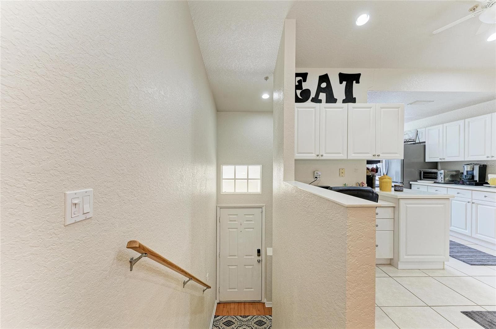 Condominium at 7126 CEDAR HOLLOW CIR, BRADENTON, photo 12 of 55