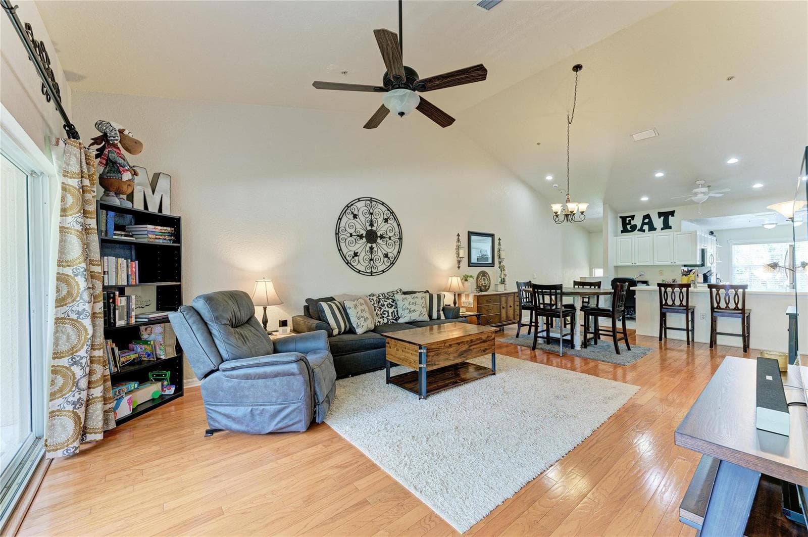 Condominium at 7126 CEDAR HOLLOW CIR, BRADENTON, photo 27 of 55