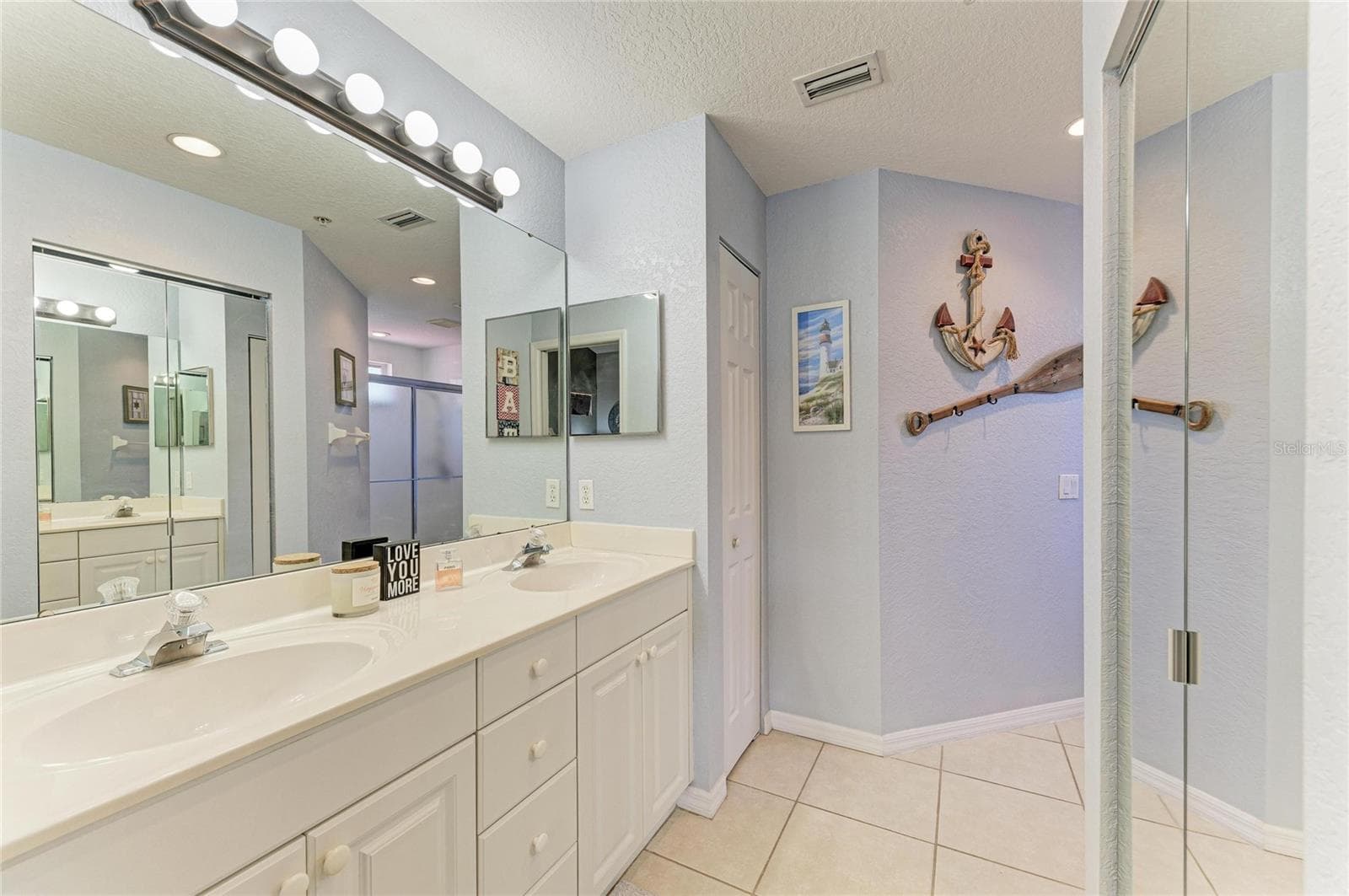 Condominium at 7126 CEDAR HOLLOW CIR, BRADENTON, photo 34 of 55