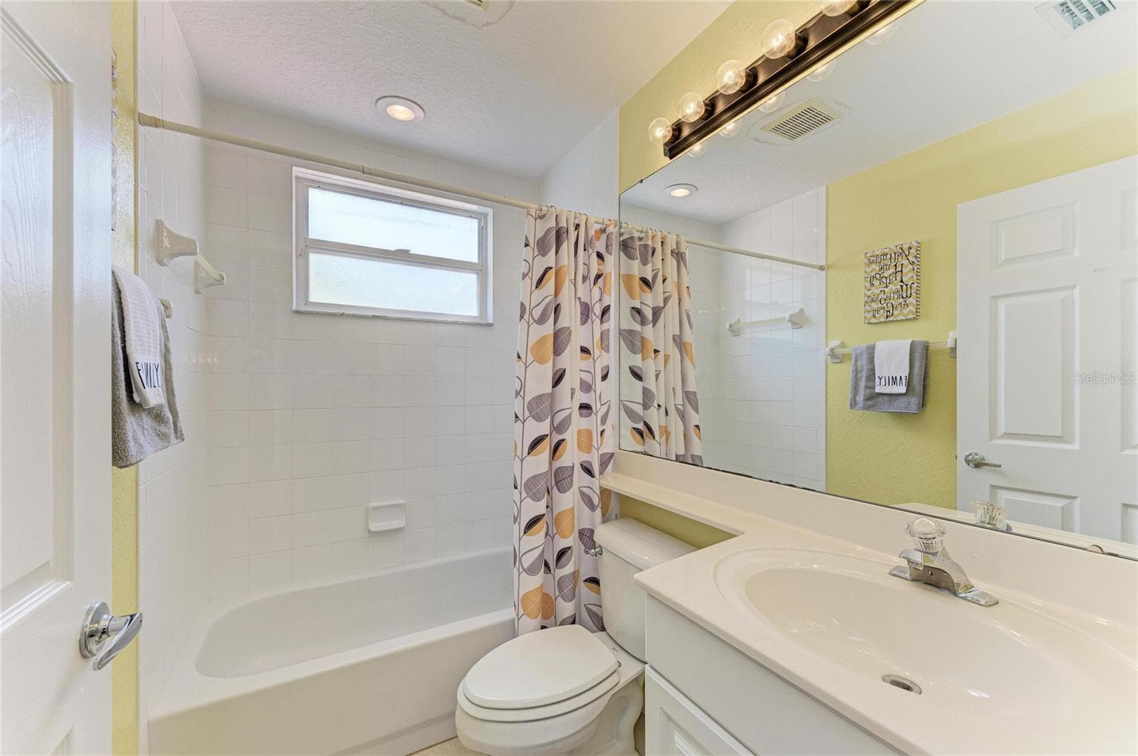 Condominium at 7126 CEDAR HOLLOW CIR, BRADENTON, photo 41 of 55
