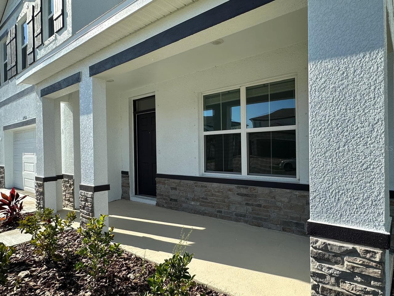Front Porch - 12760 LATERAL ROOT DR, SARASOTA