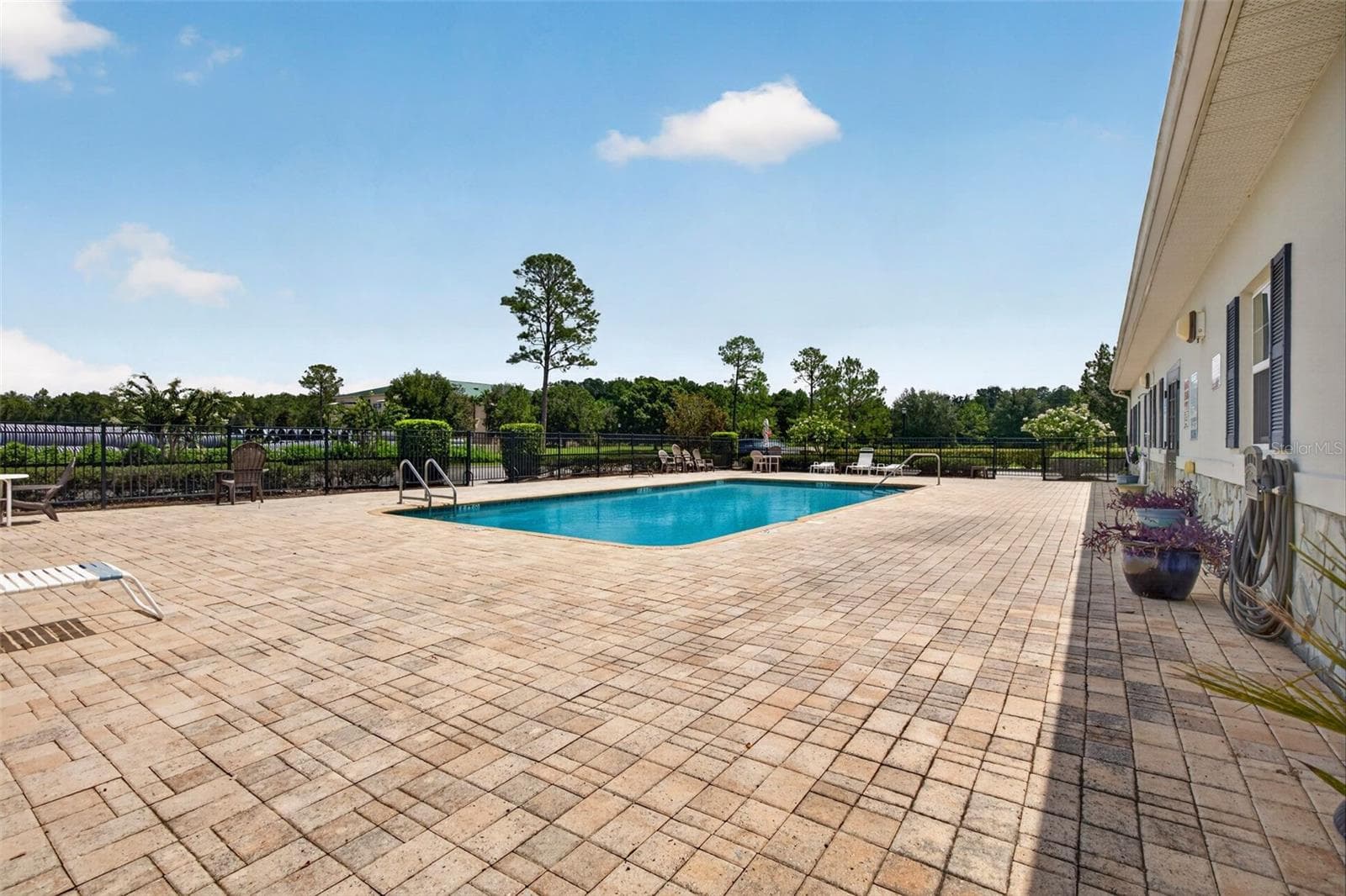 Outdoor Pool - 7980 SOUTHERN PINES DR, BROOKSVILLE