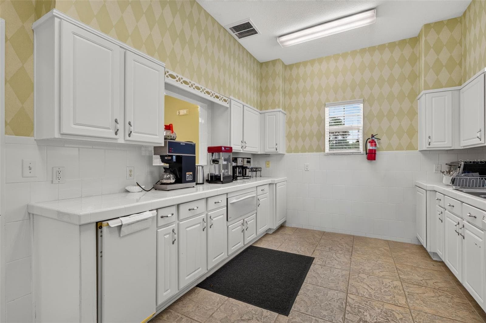 Community Center Kitchen - 7980 SOUTHERN PINES DR, BROOKSVILLE