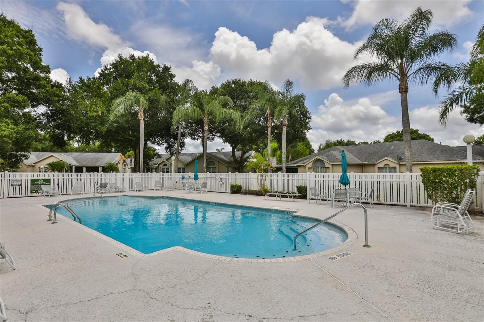 Community Pool - 1124 GOLFVIEW WOODS DR #na, SUN CITY CENTER