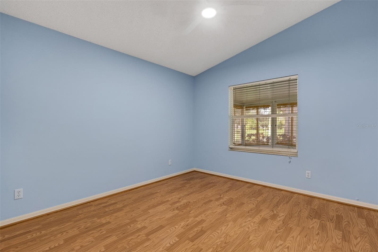 Guest Bedroom - 4430 FERN DR, BRADENTON