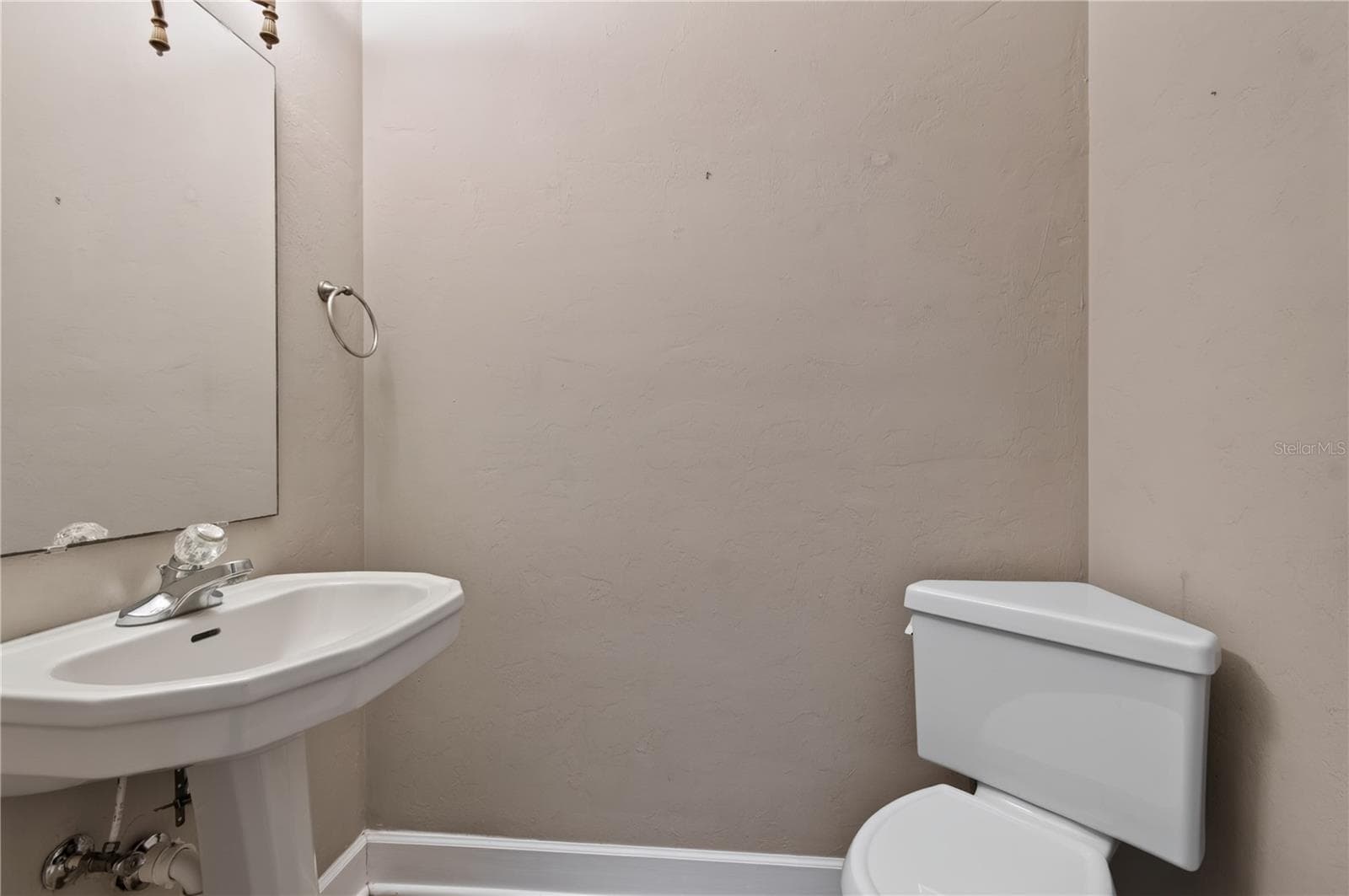 Half Bath/Powder Room - 12208 SW 9TH AVE, NEWBERRY