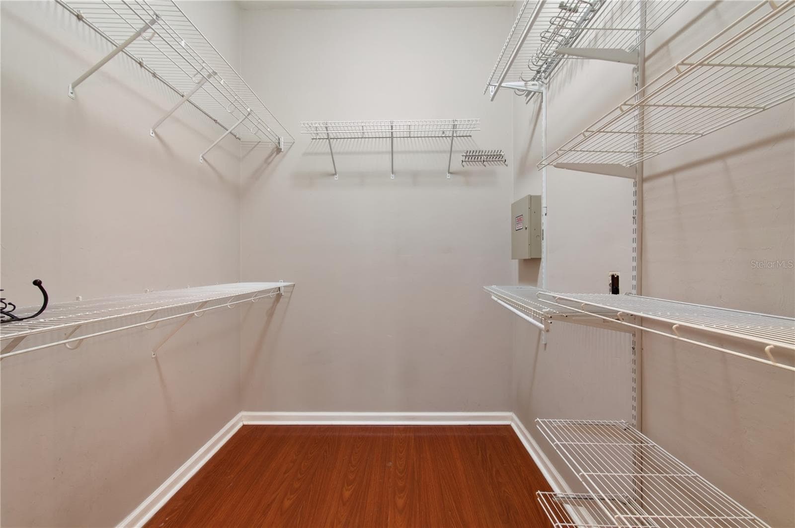 Walk-in Closet - 12208 SW 9TH AVE, NEWBERRY