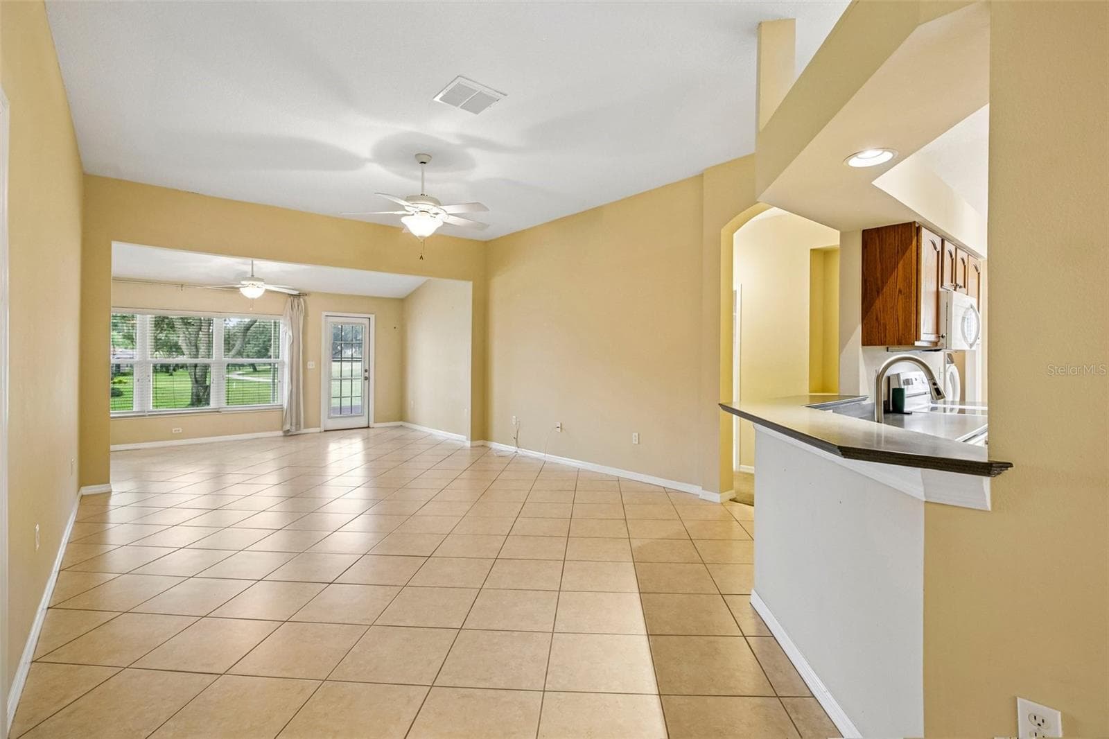 Condominium at 2008 GRANTHAM GREENS DR, SUN CITY CENTER, photo 6 of 78