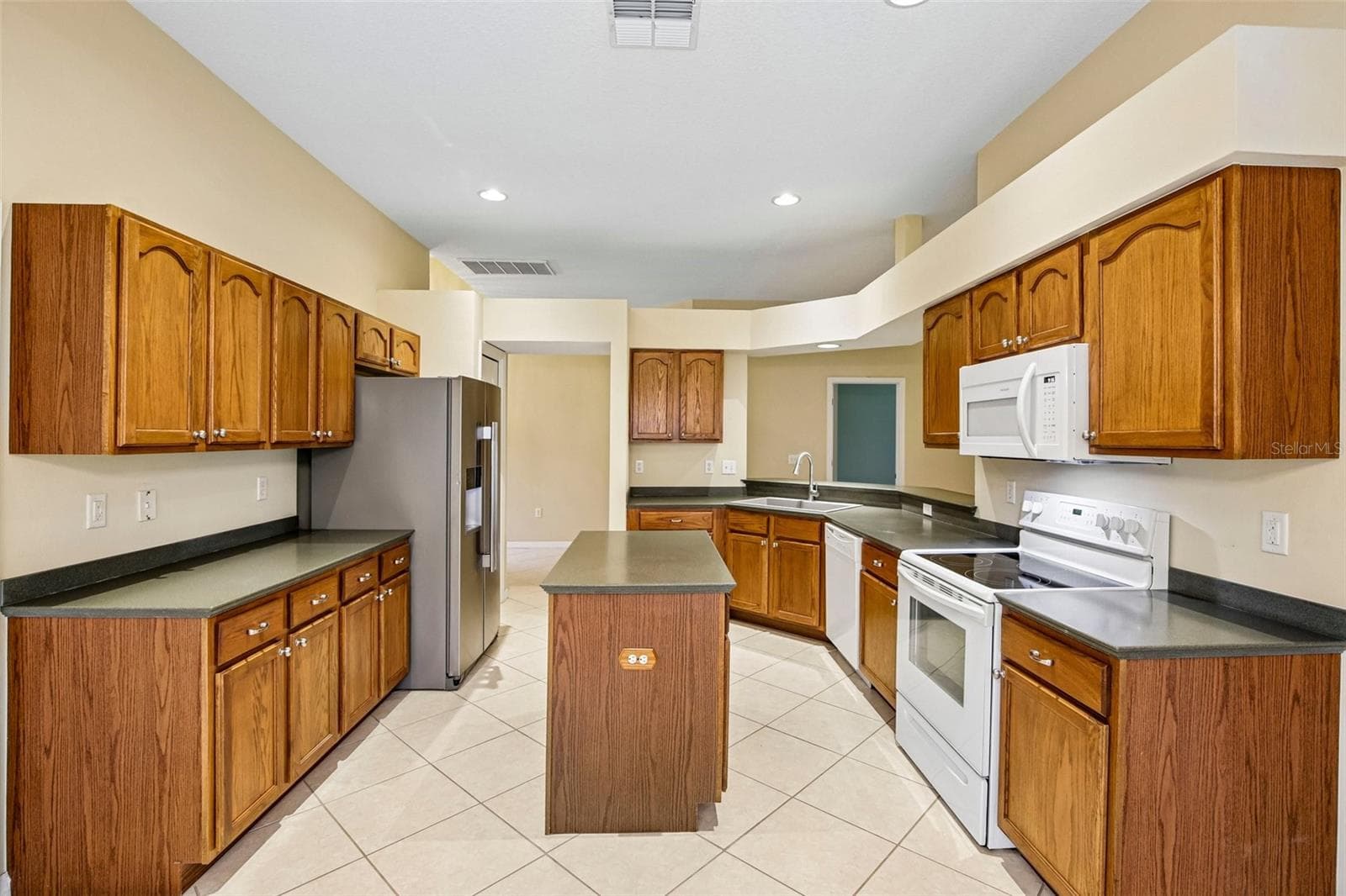 Condominium at 2008 GRANTHAM GREENS DR, SUN CITY CENTER, photo 13 of 78