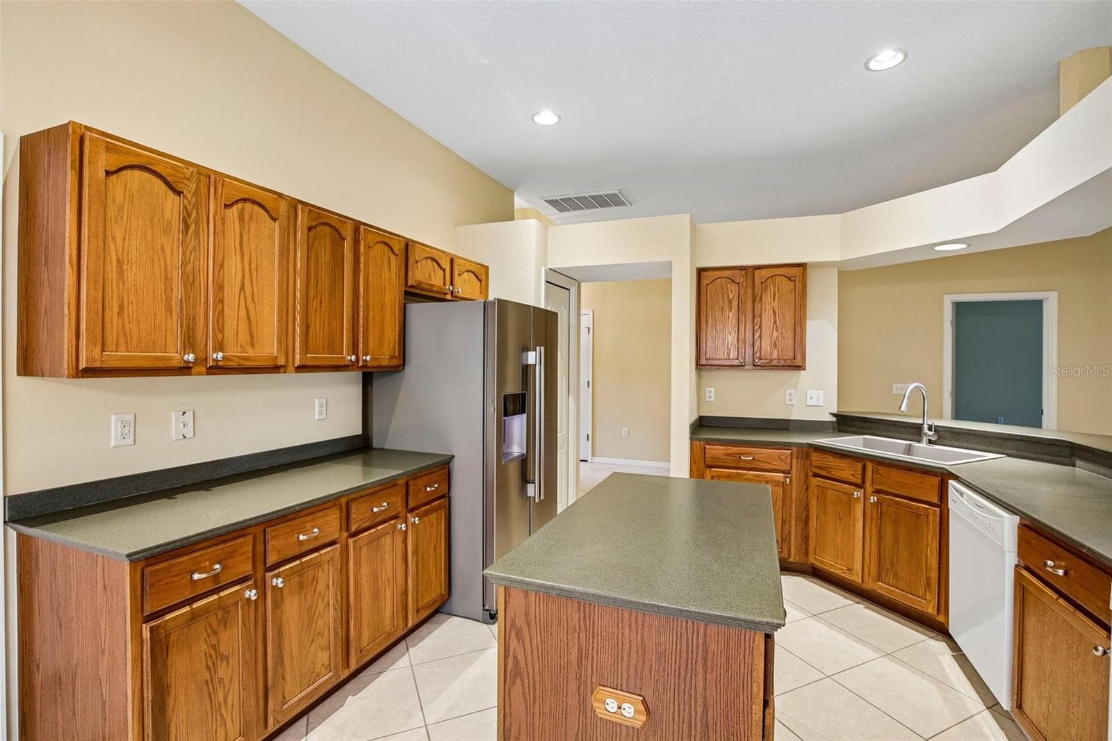 Condominium at 2008 GRANTHAM GREENS DR, SUN CITY CENTER, photo 14 of 78