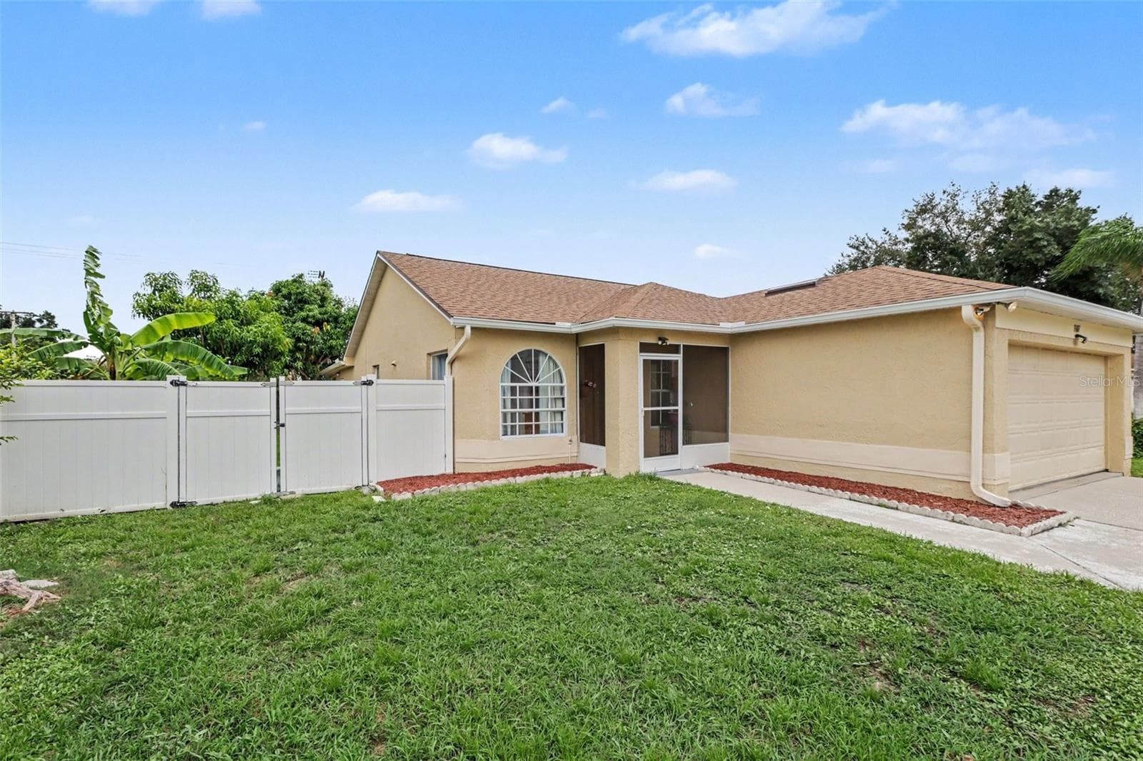 1607 WIDELAKE CT