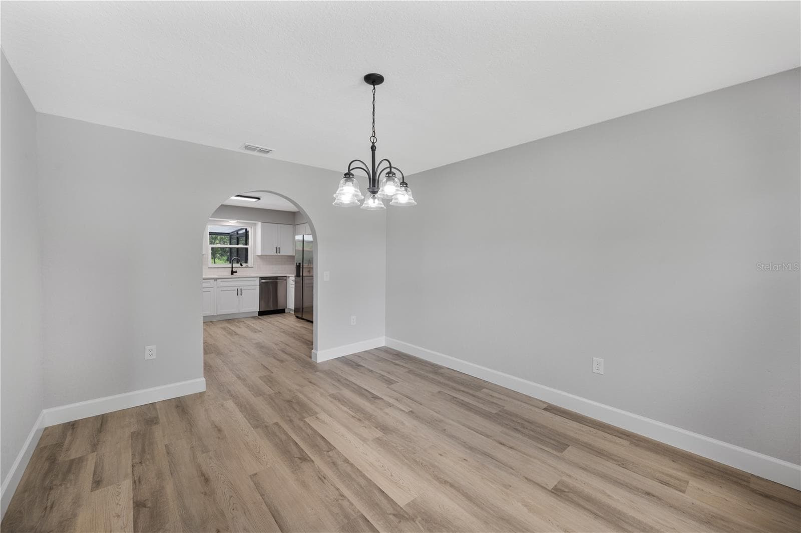 Single Family Residence at 11033 SHERROUSE RD, LAKELAND, photo 8 of 42