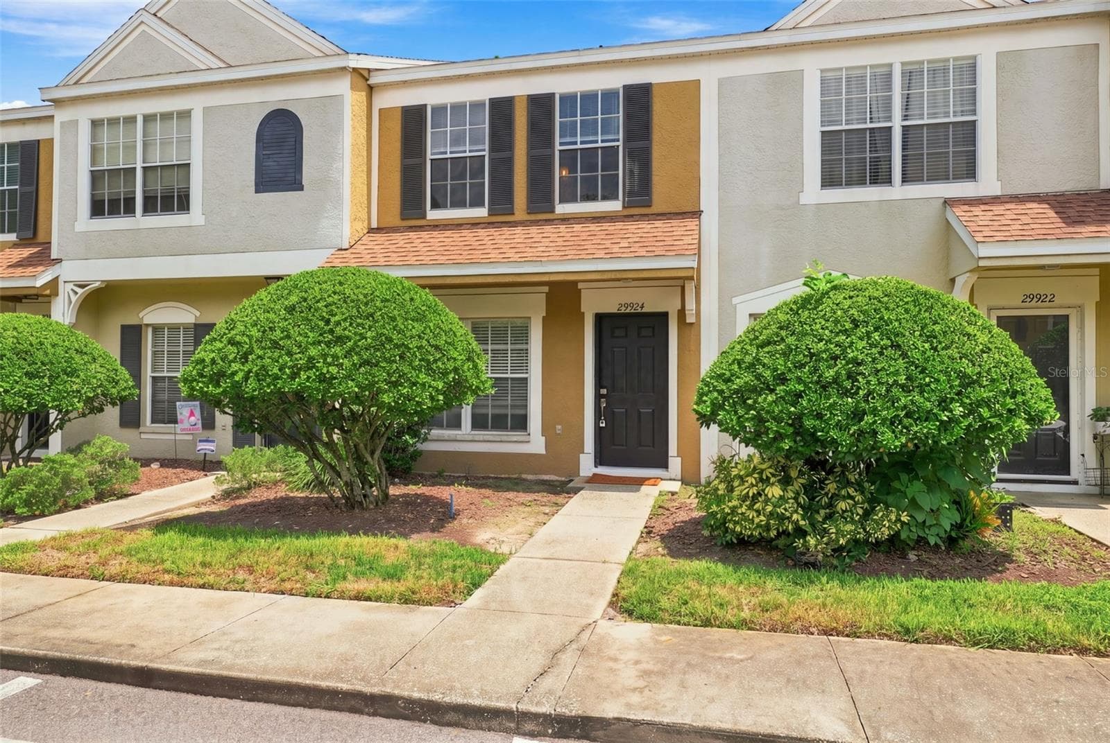 Townhouse at 29924 PLAYA DEL REY LN, WESLEY CHAPEL, photo 2 of 26