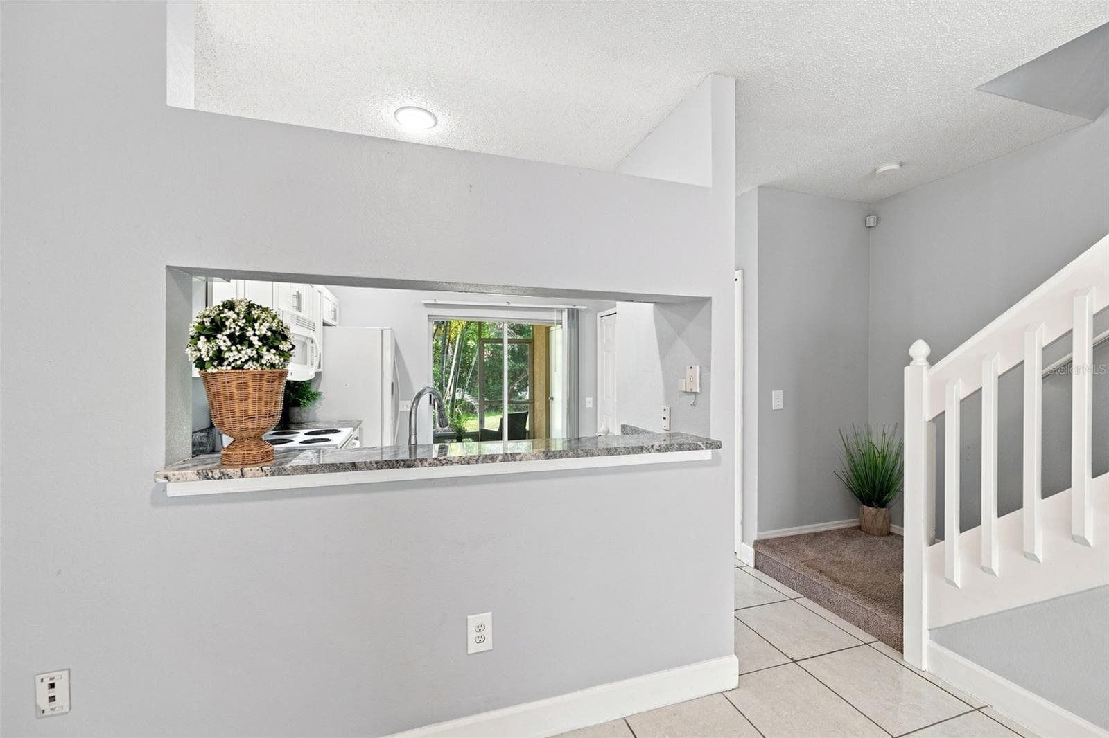 Townhouse at 29924 PLAYA DEL REY LN, WESLEY CHAPEL, photo 6 of 26