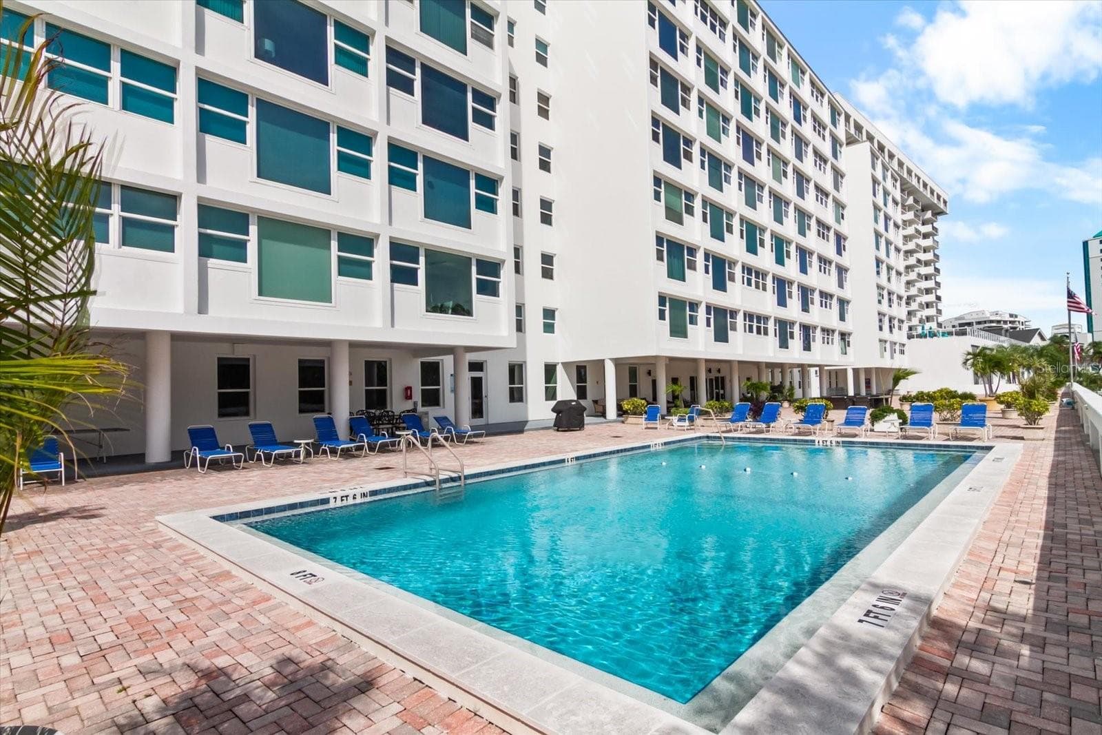 Condominium at 33 S GULFSTREAM AVE #305, SARASOTA, photo 7 of 30