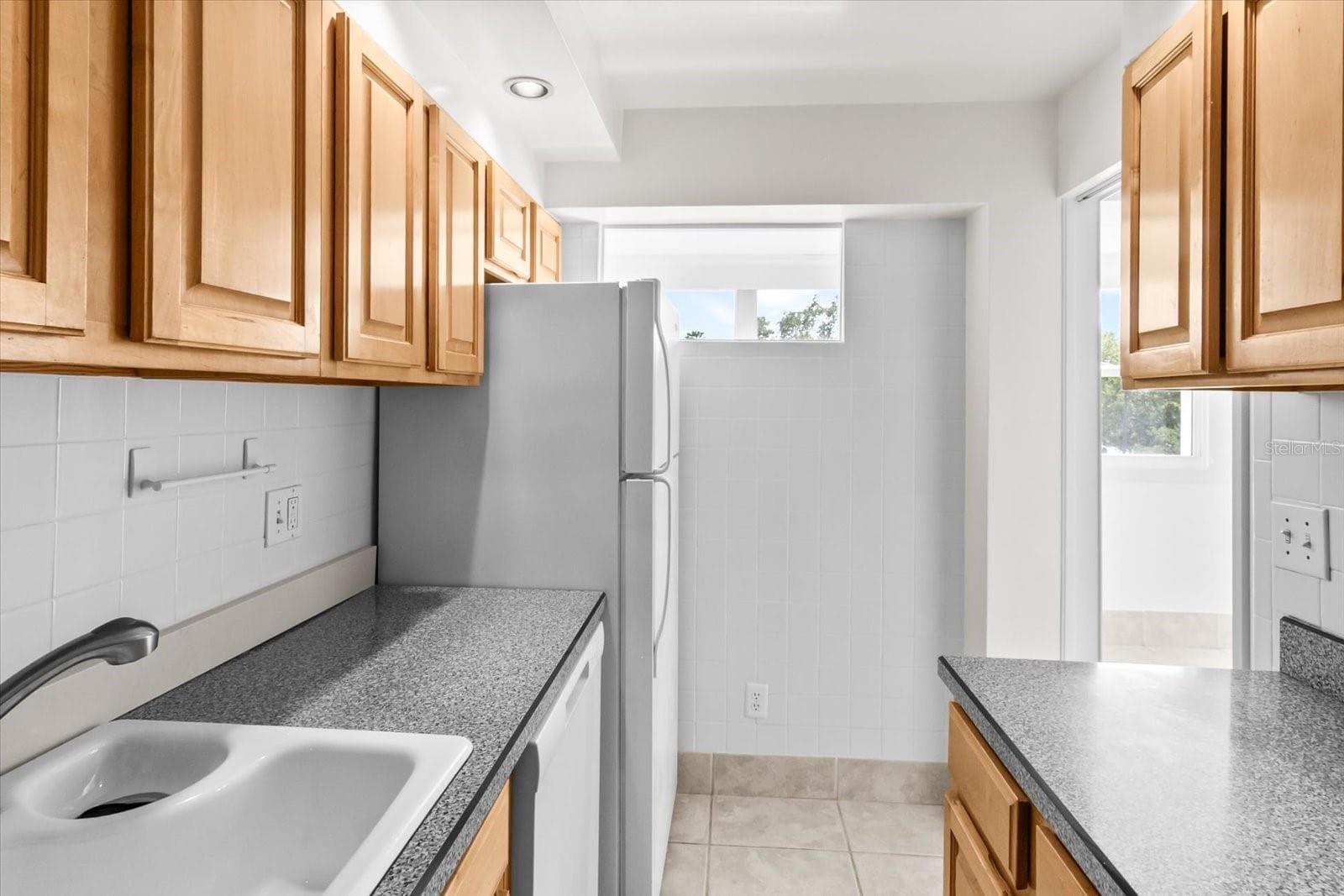 Condominium at 33 S GULFSTREAM AVE #305, SARASOTA, photo 18 of 30