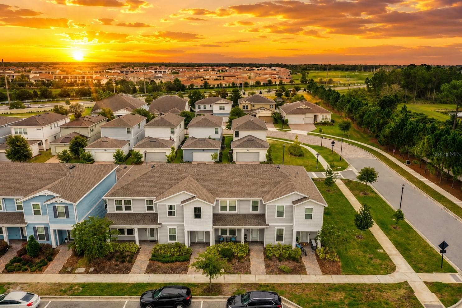 Townhouse at 14557 ORCHID ISLAND DR, ORLANDO, photo 2 of 35