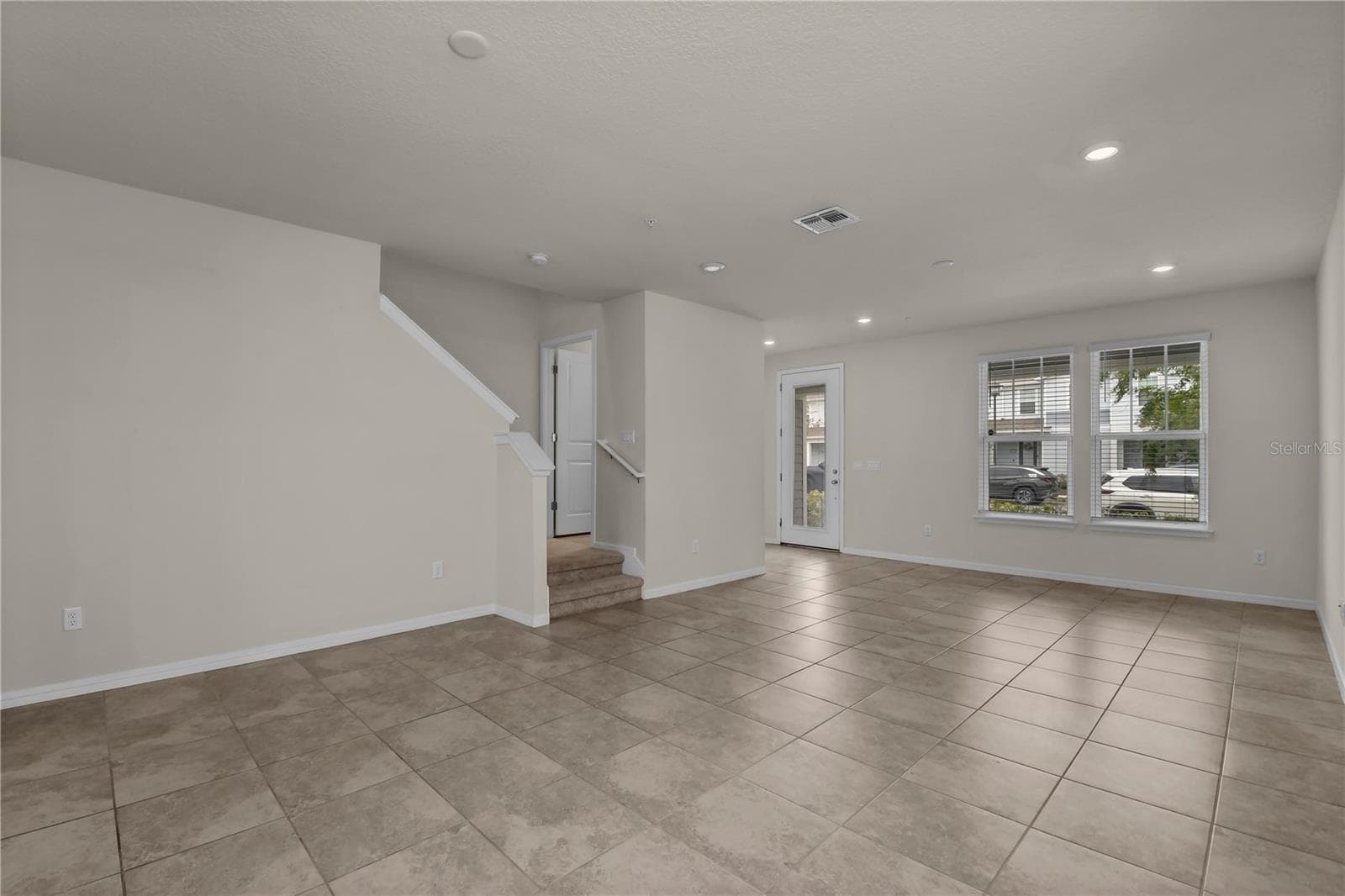 Townhouse at 14557 ORCHID ISLAND DR, ORLANDO, photo 6 of 35
