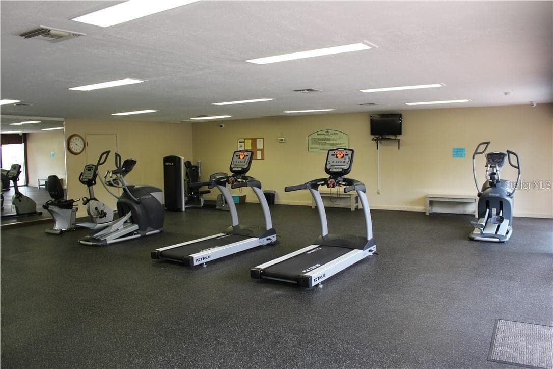 Condominium at 2906 S SEMORAN BLVD #2, ORLANDO, photo 14 of 16
