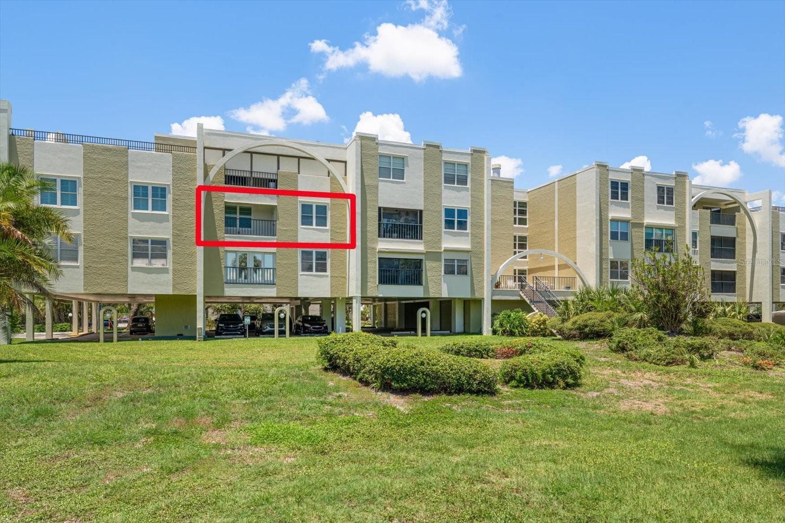 Condominium at 4681 1ST ST NE #308, ST PETERSBURG, photo 2 of 25