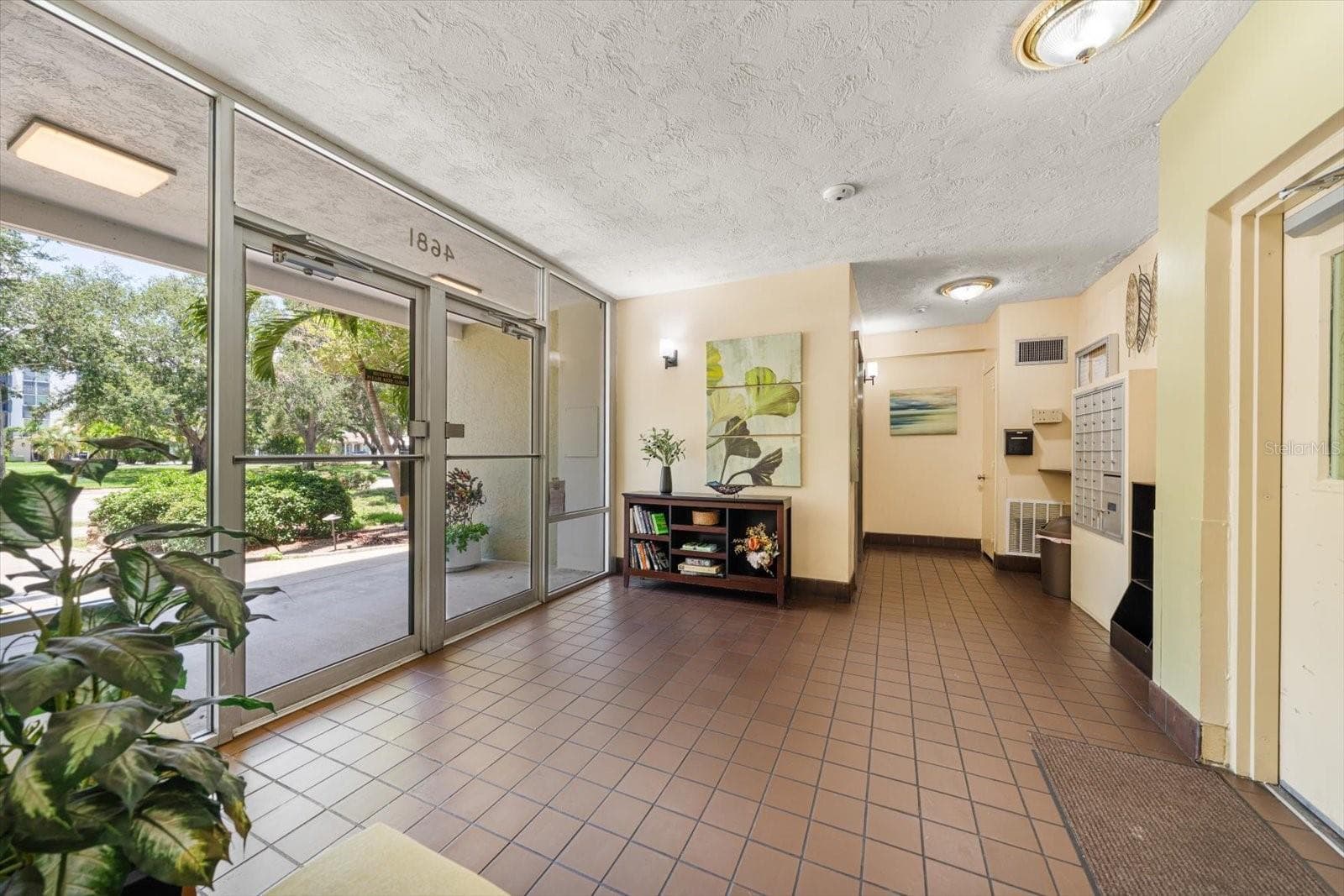 Condominium at 4681 1ST ST NE #308, ST PETERSBURG, photo 5 of 25