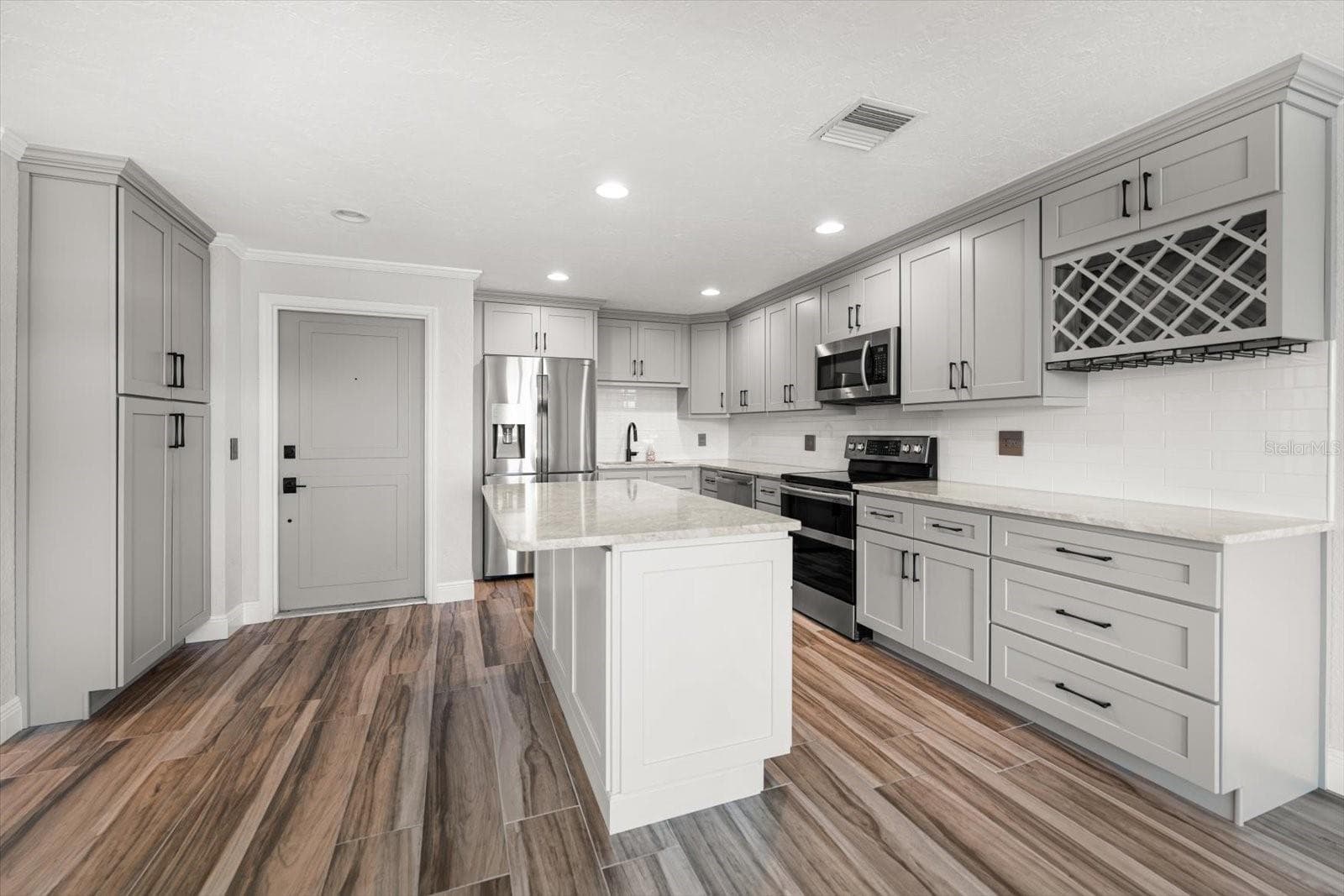 Condominium at 4681 1ST ST NE #308, ST PETERSBURG, photo 9 of 25