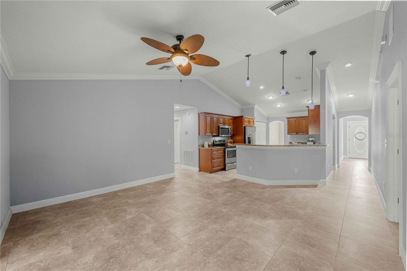 View Into Living Room - 16376 SE 81ST CT, SUMMERFIELD