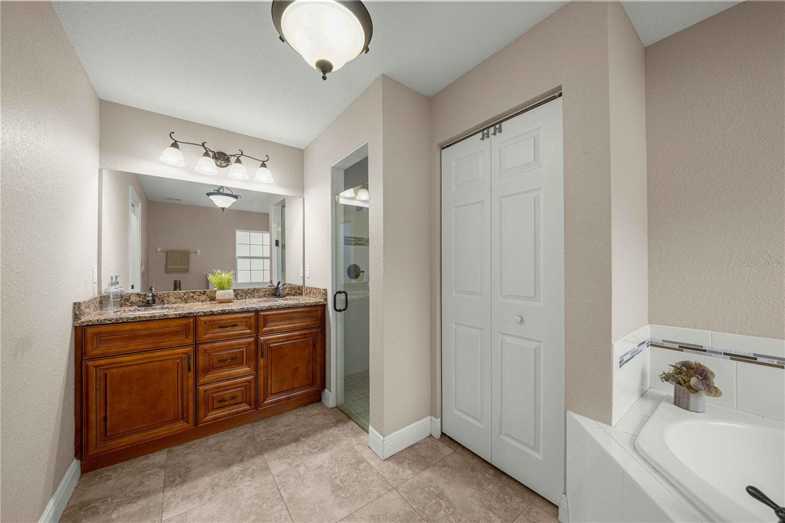 Primary Bathroom - 16376 SE 81ST CT, SUMMERFIELD
