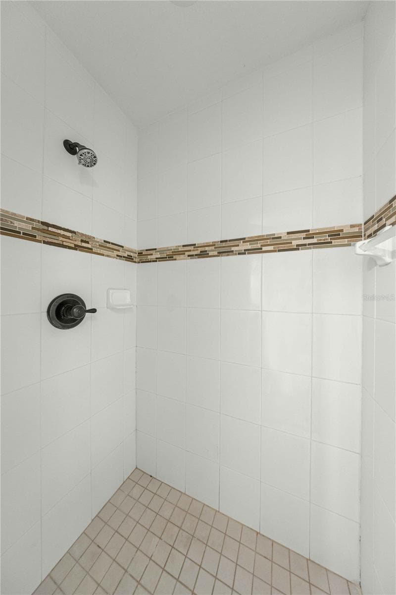 Primary Bathroom - 16376 SE 81ST CT, SUMMERFIELD