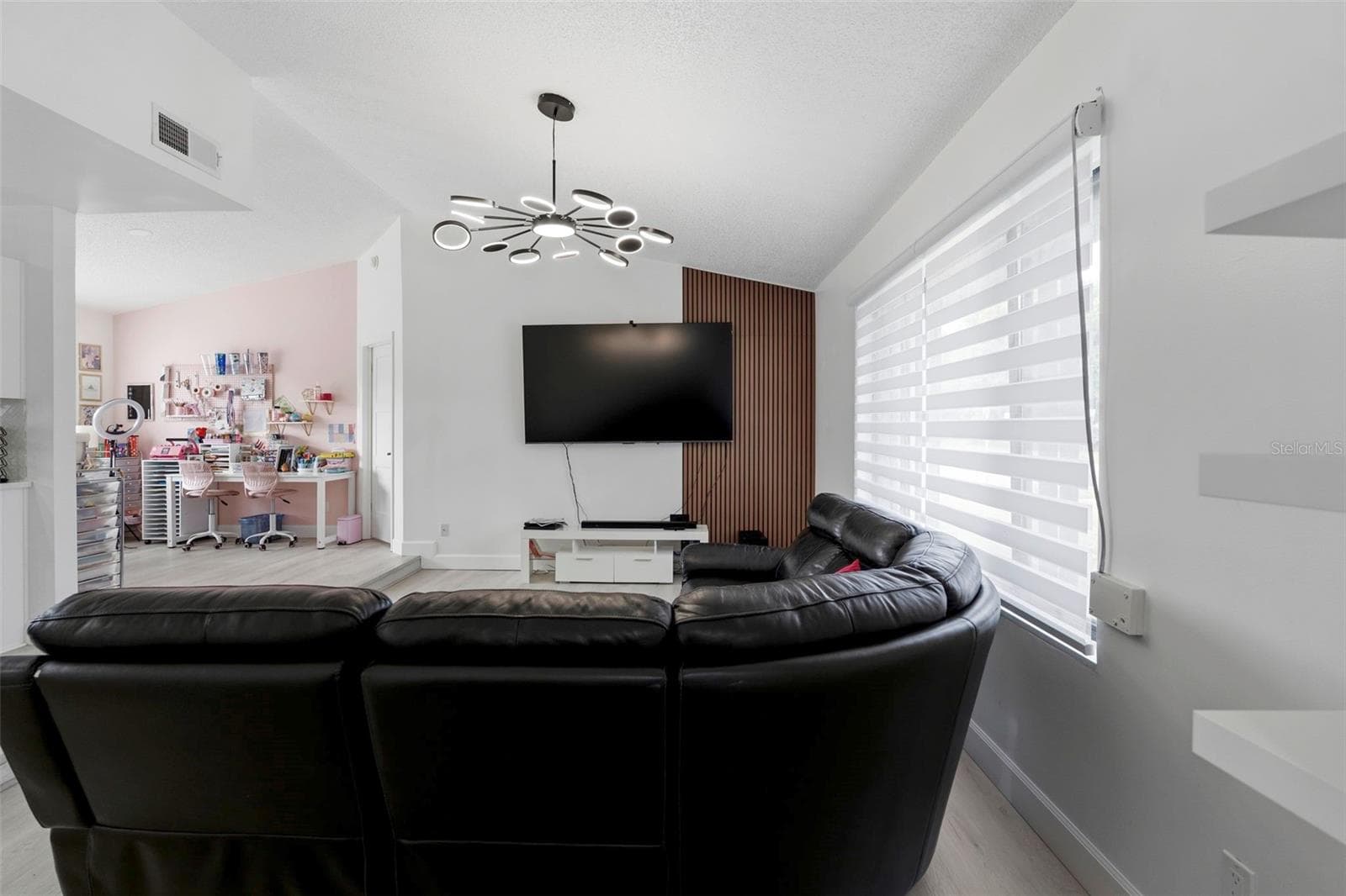 Single Family Residence at 10500 RAMBLEWOOD RD, ORLANDO, photo 15 of 40