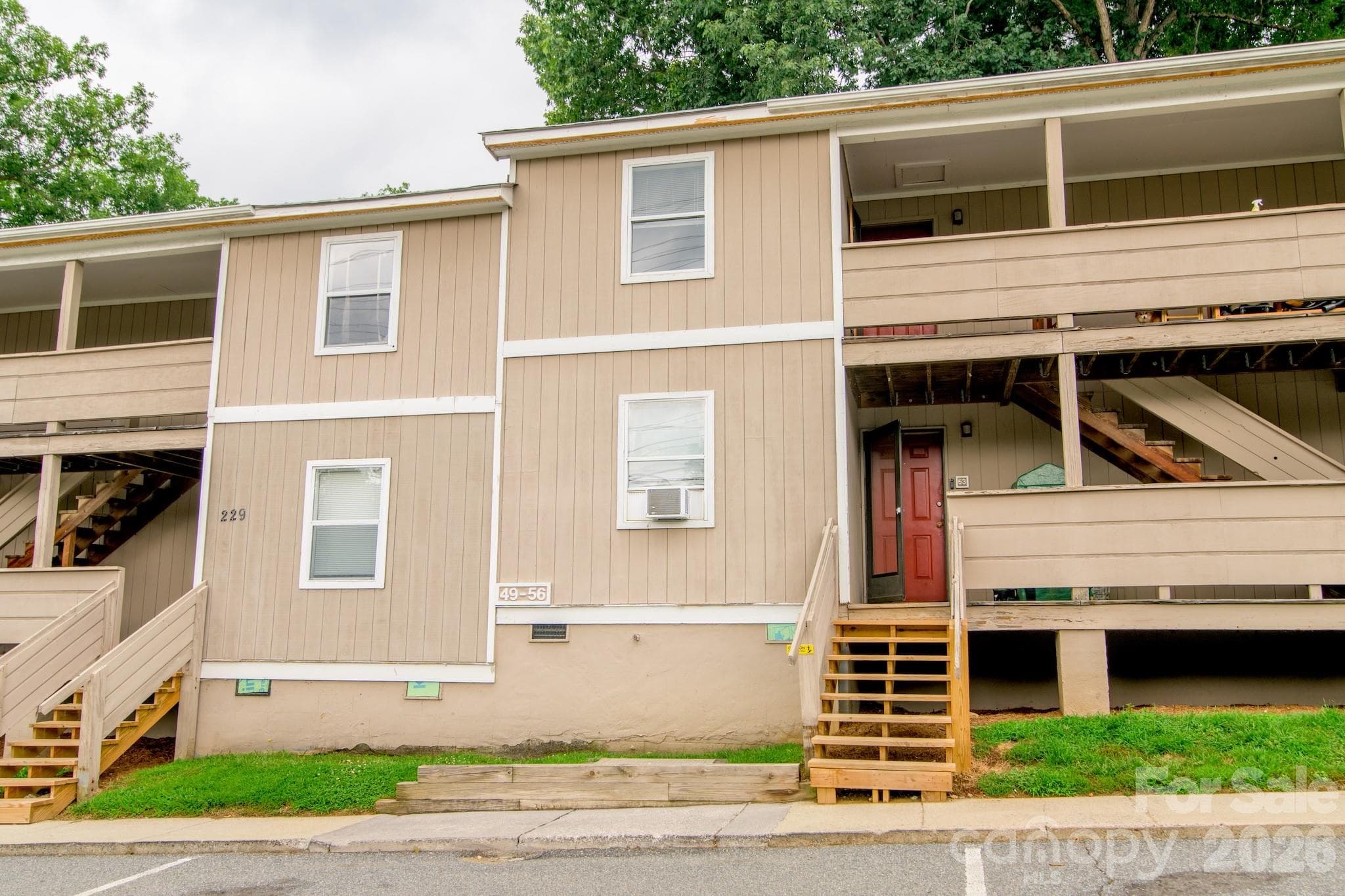 229 E King Street