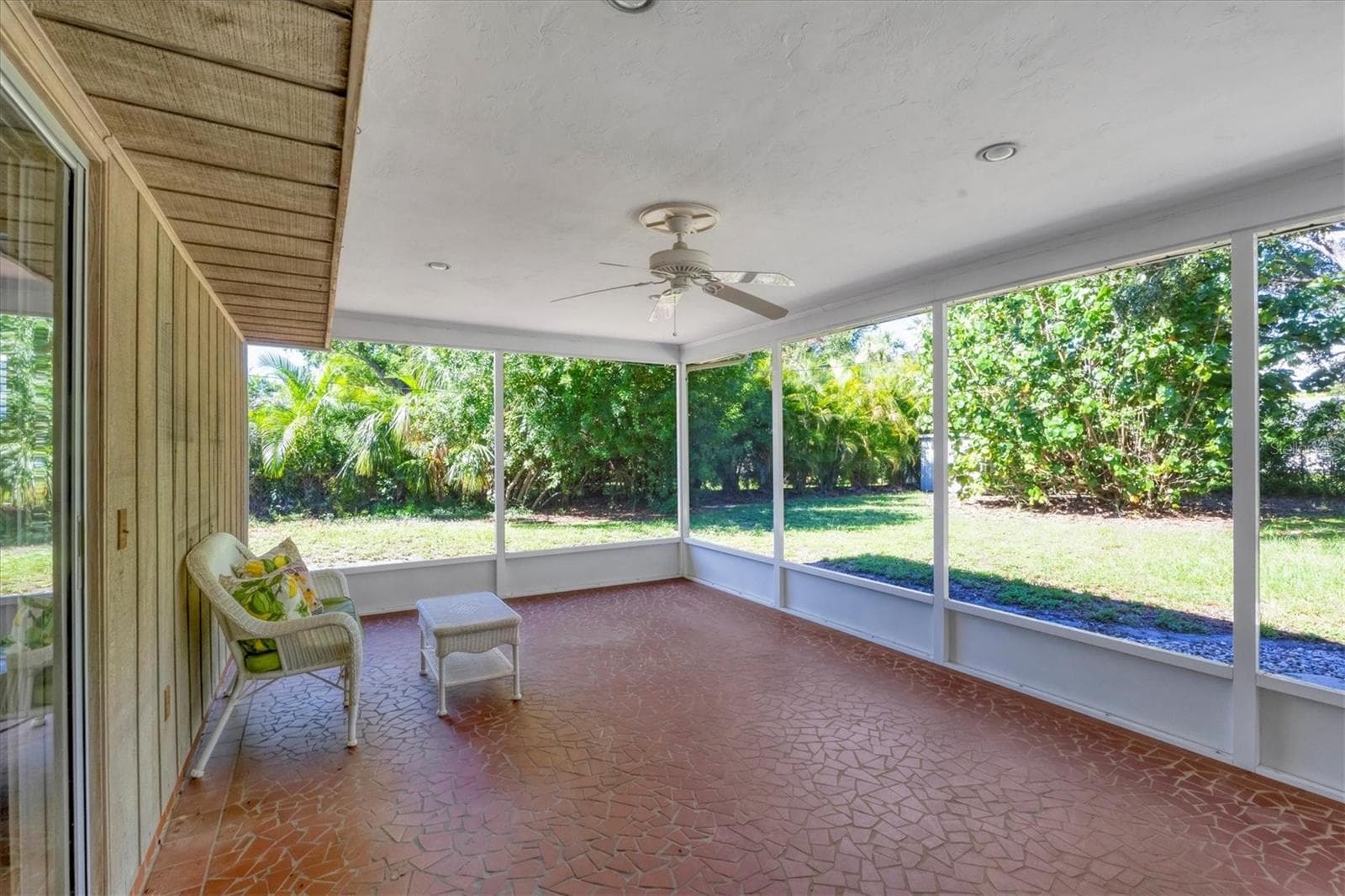 Single Family Residence at 5201 STEVENS DR, SARASOTA, photo 31 of 35