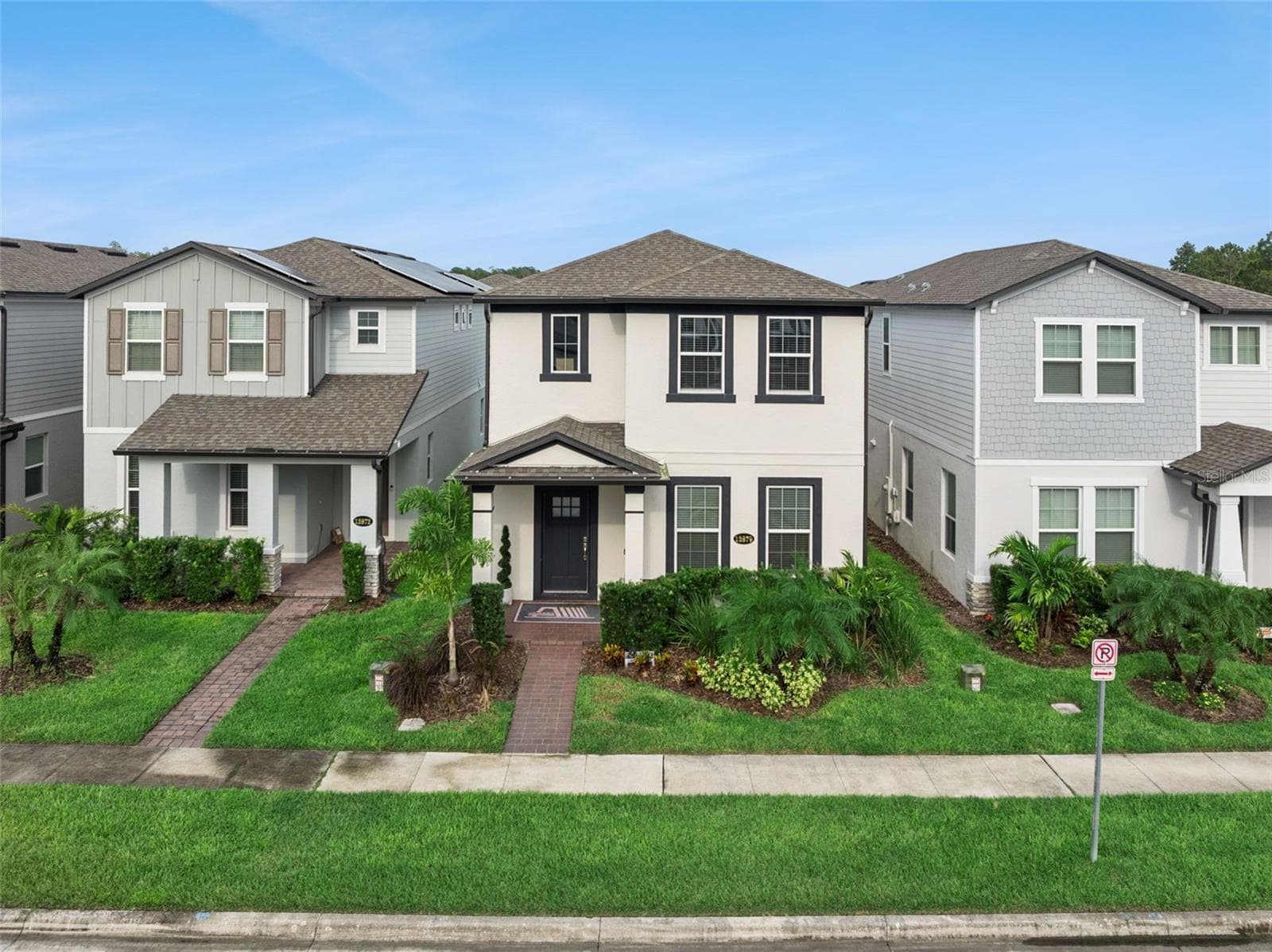 Single Family Residence at 13879 LANYARD WAY, WINTER GARDEN, photo 2 of 43
