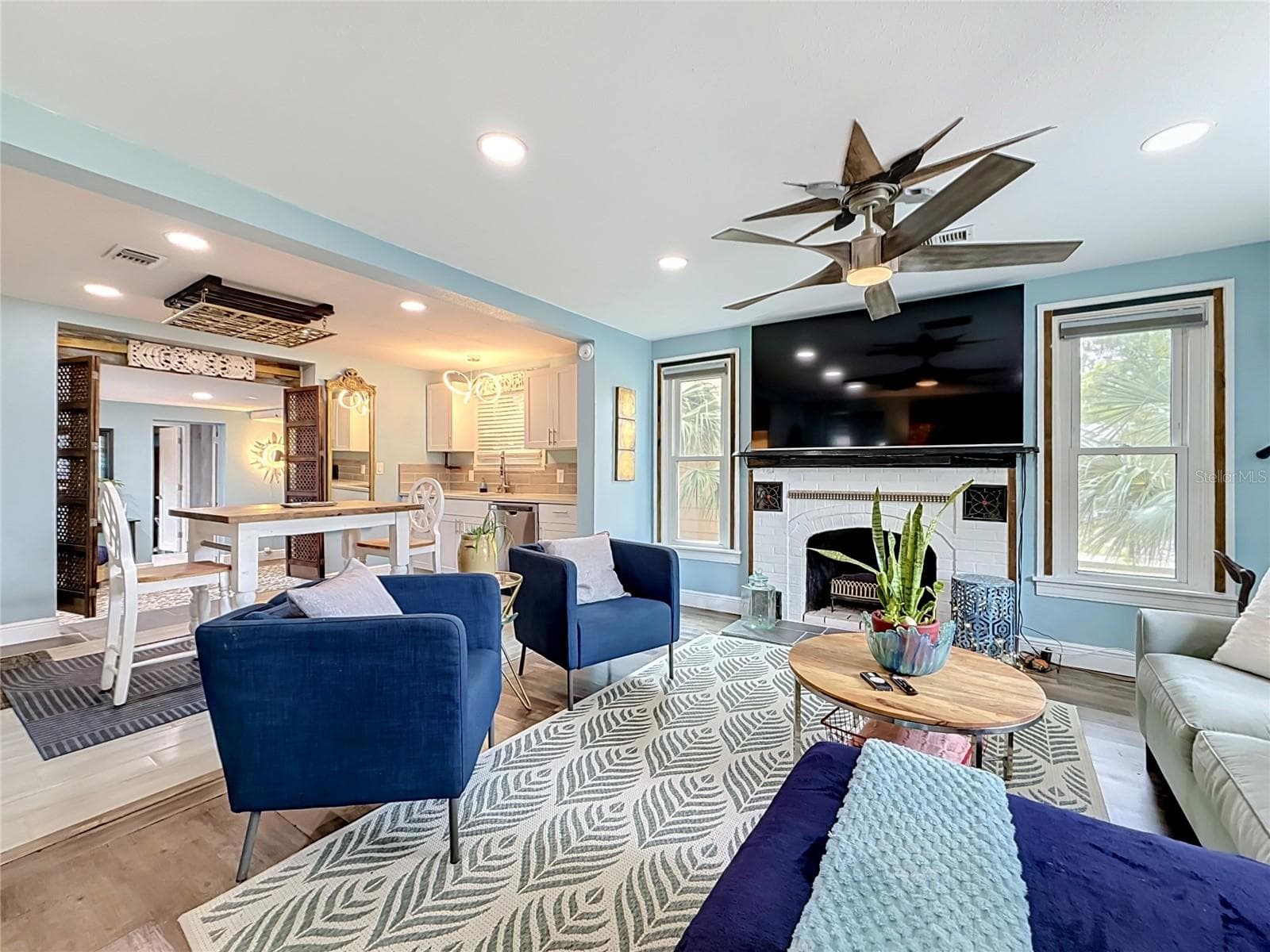 Single Family Residence at 4831 FAIRFIELD AVE S, ST PETERSBURG, photo 2 of 48