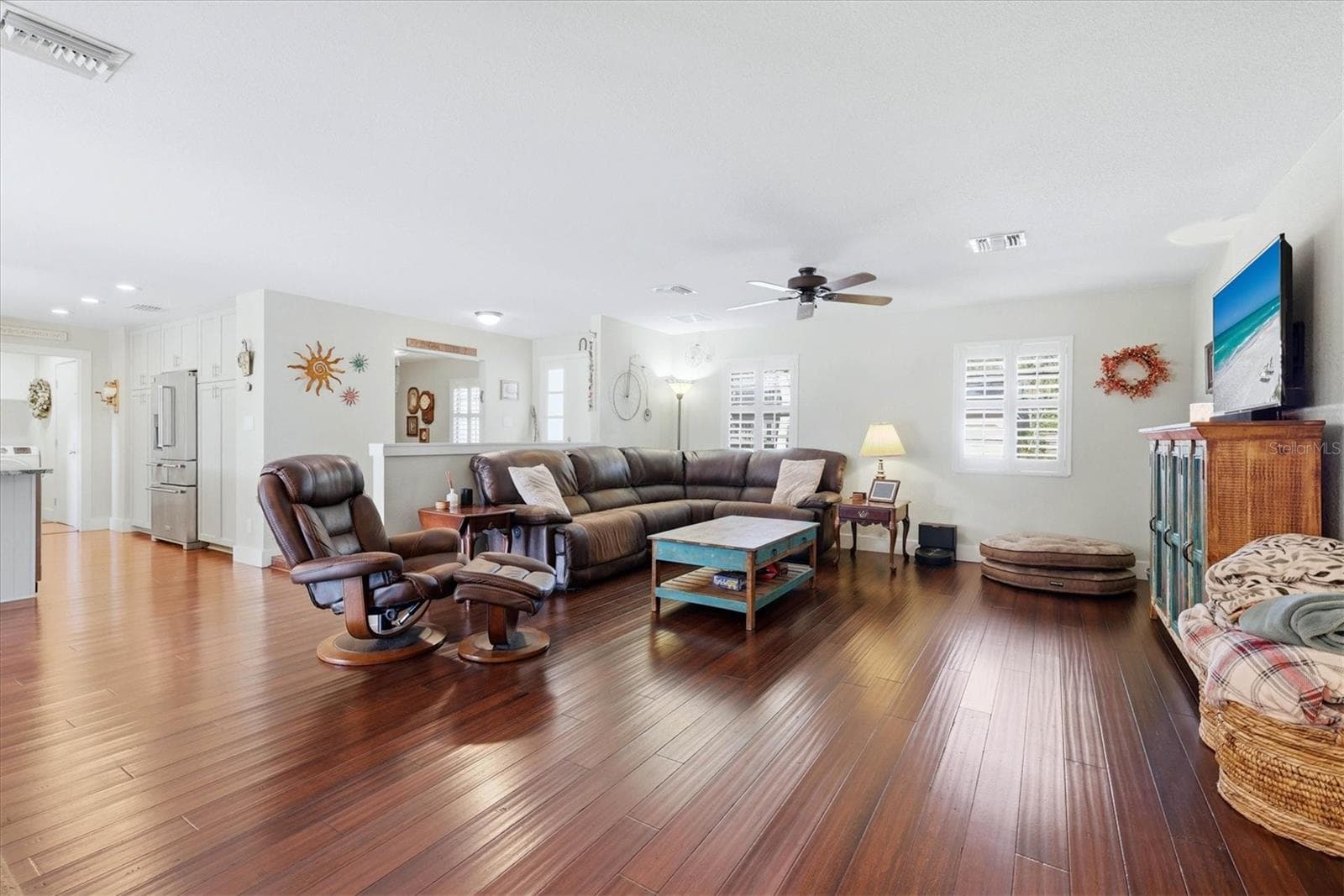 Living Room - 5505 BENEVA WOODS CIR, SARASOTA