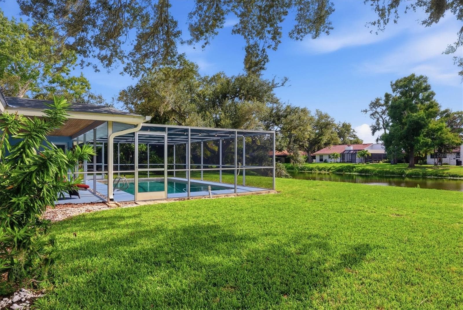 Backyard - 12.000 sq. ft. lot - 5505 BENEVA WOODS CIR, SARASOTA