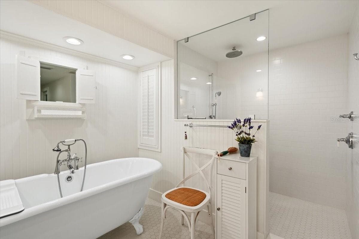 Single Family Residence at 5125 SANDY BEACH AVE, SARASOTA, photo 20 of 41