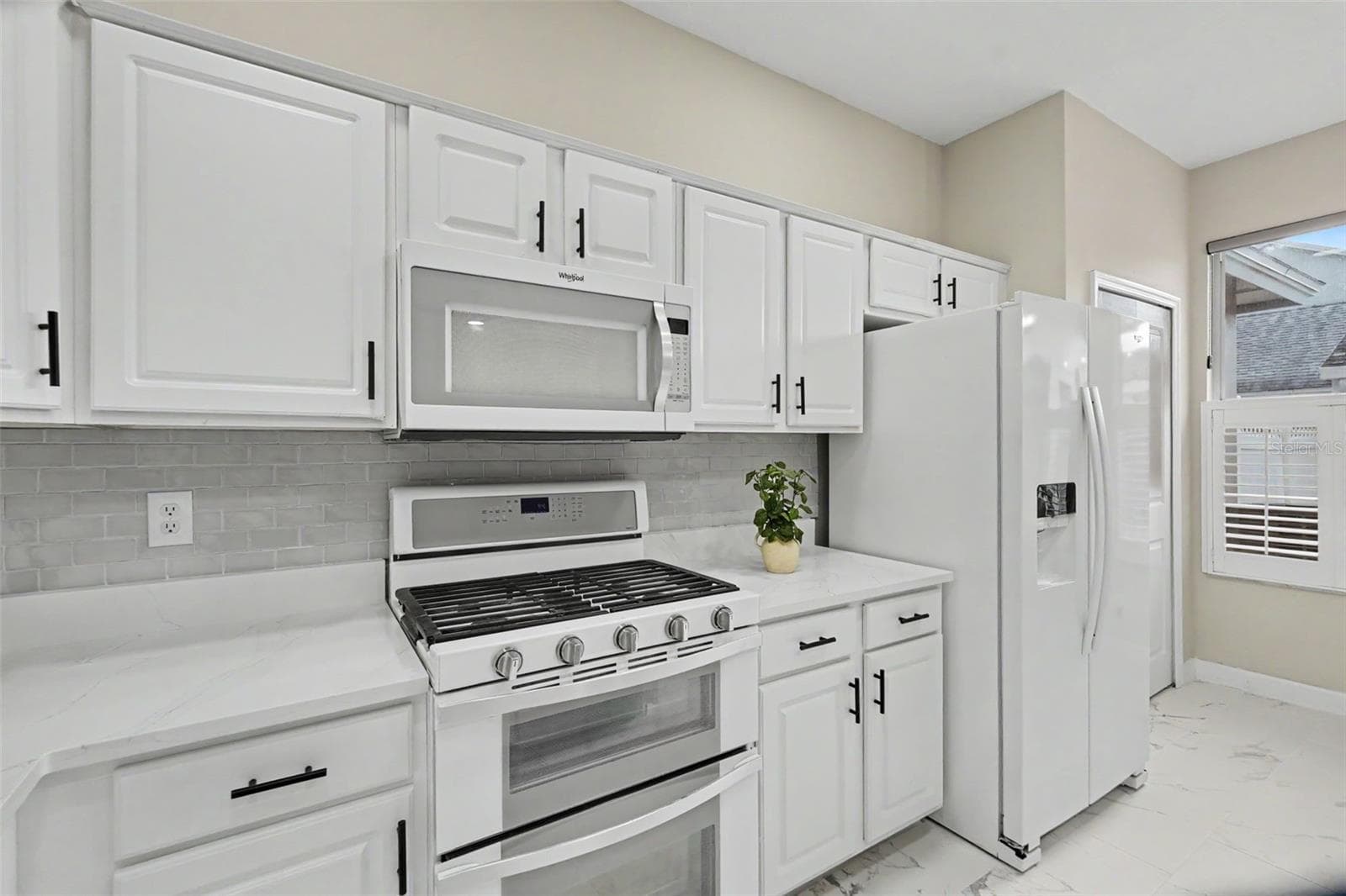 Townhouse at 10111 HAYFIELD WAY, TAMPA, photo 21 of 63